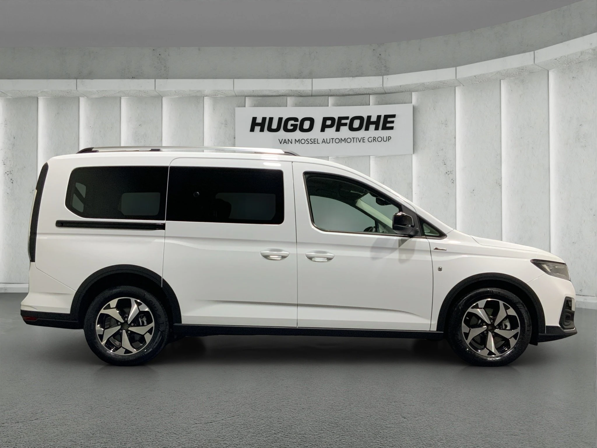 Ford-Tourneo Connect-image-5