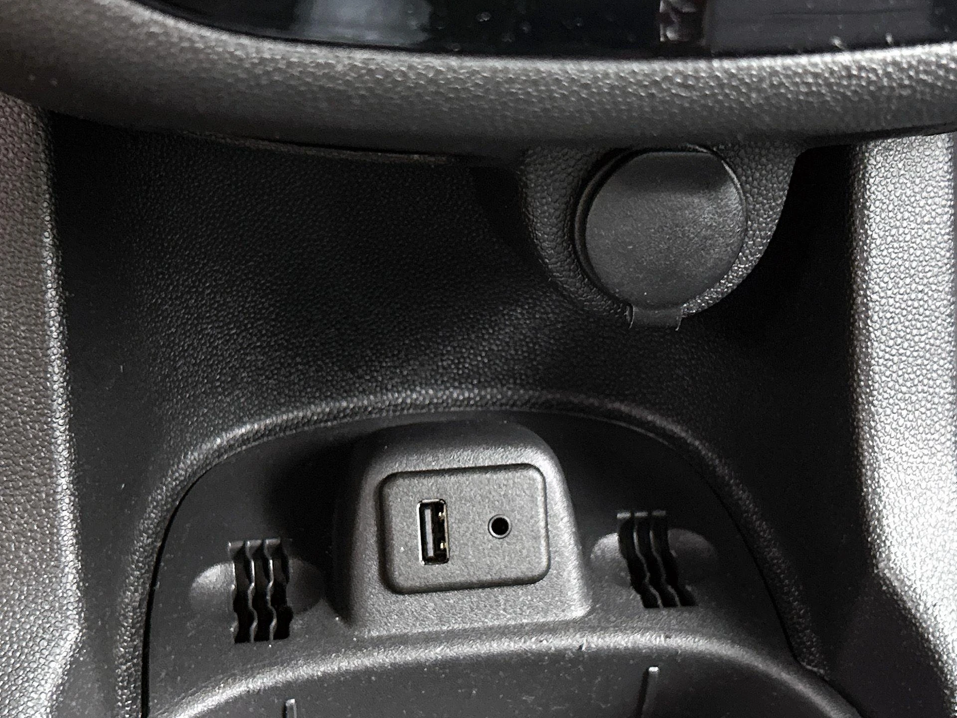 Opel-Corsa-image-31