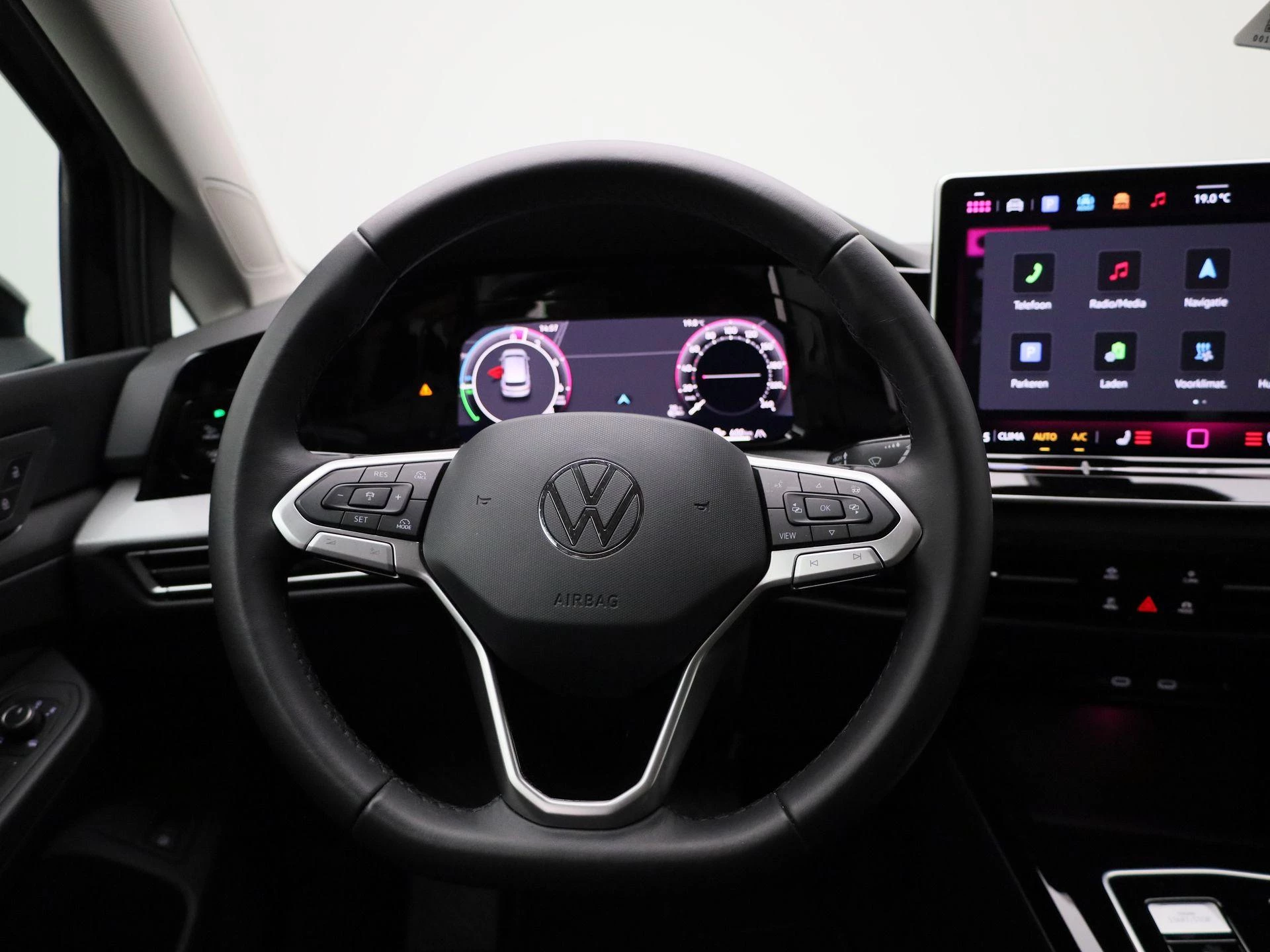 Volkswagen Golf 1.5 eHybrid Style Edition 204 PK|