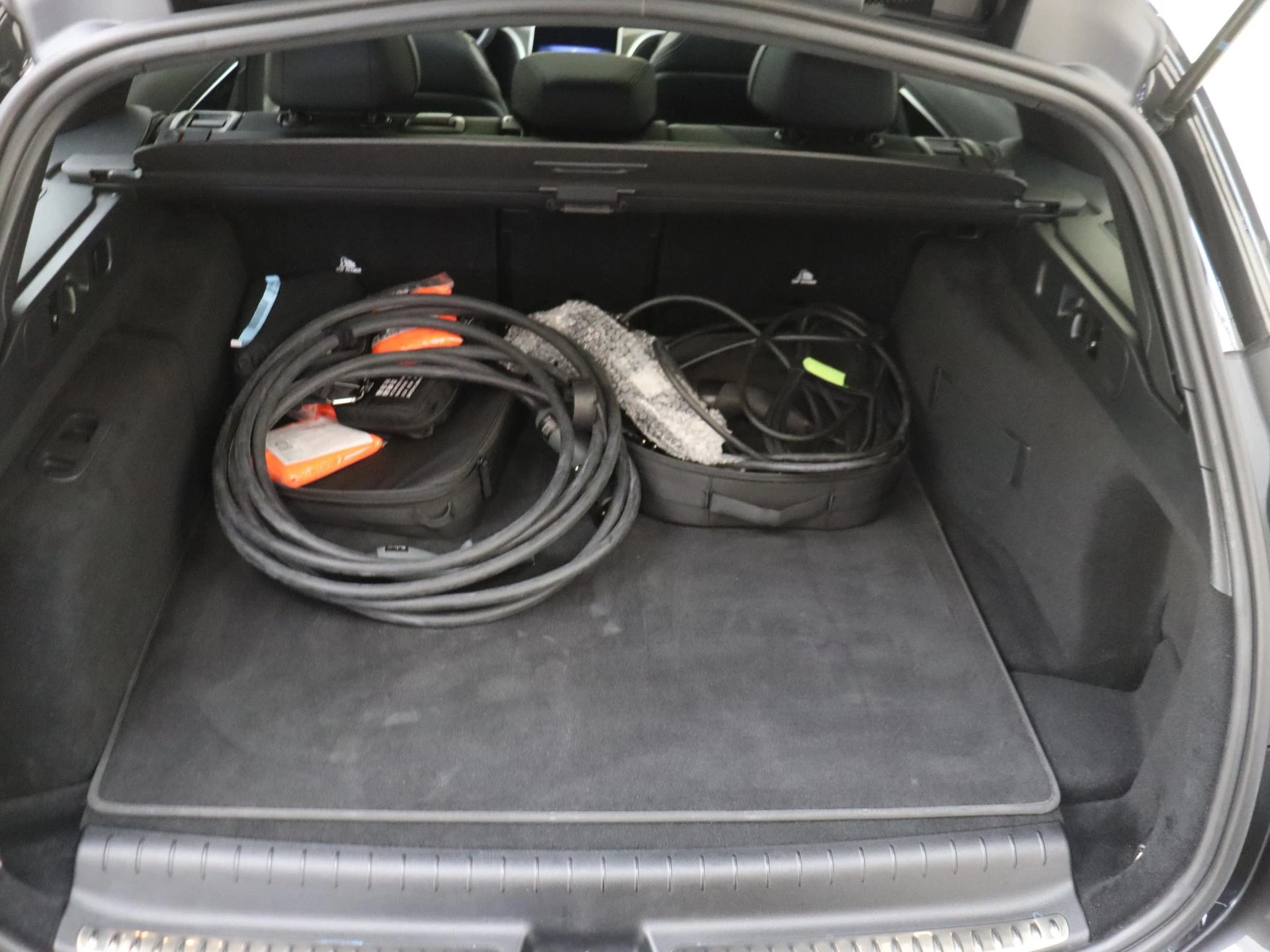 Mercedes-Benz C-Klasse Estate 300 e Business Solution AMG