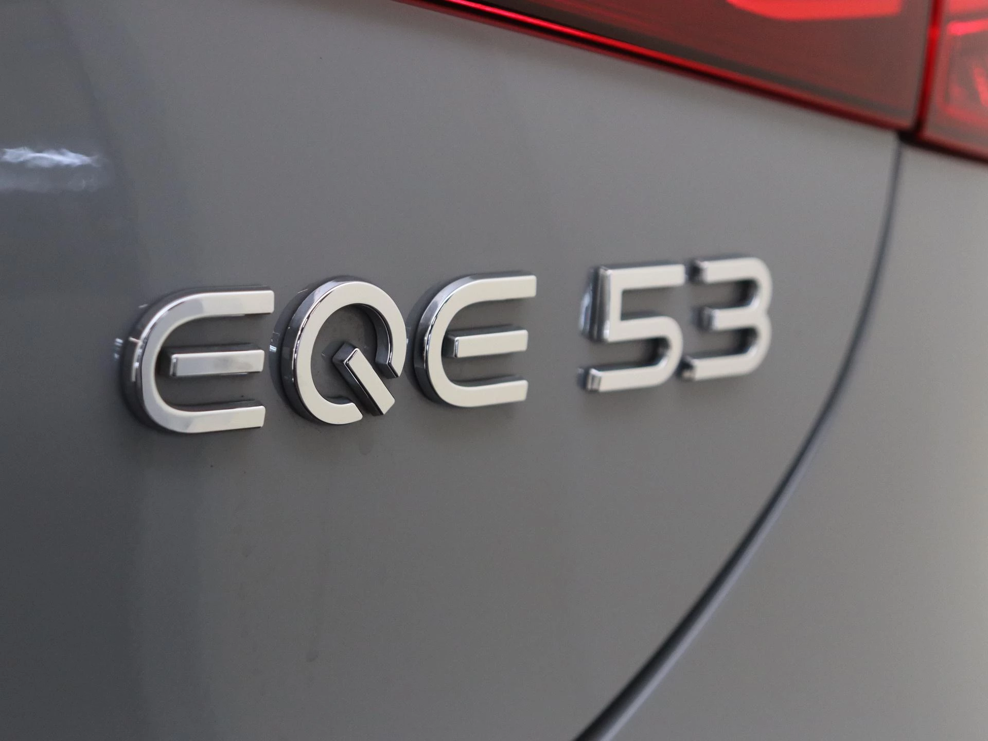 Mercedes-Benz-EQE-image-37