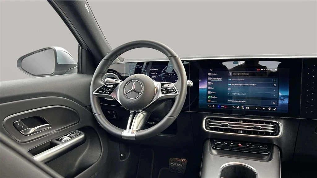 Mercedes-Benz-GLB-image-12