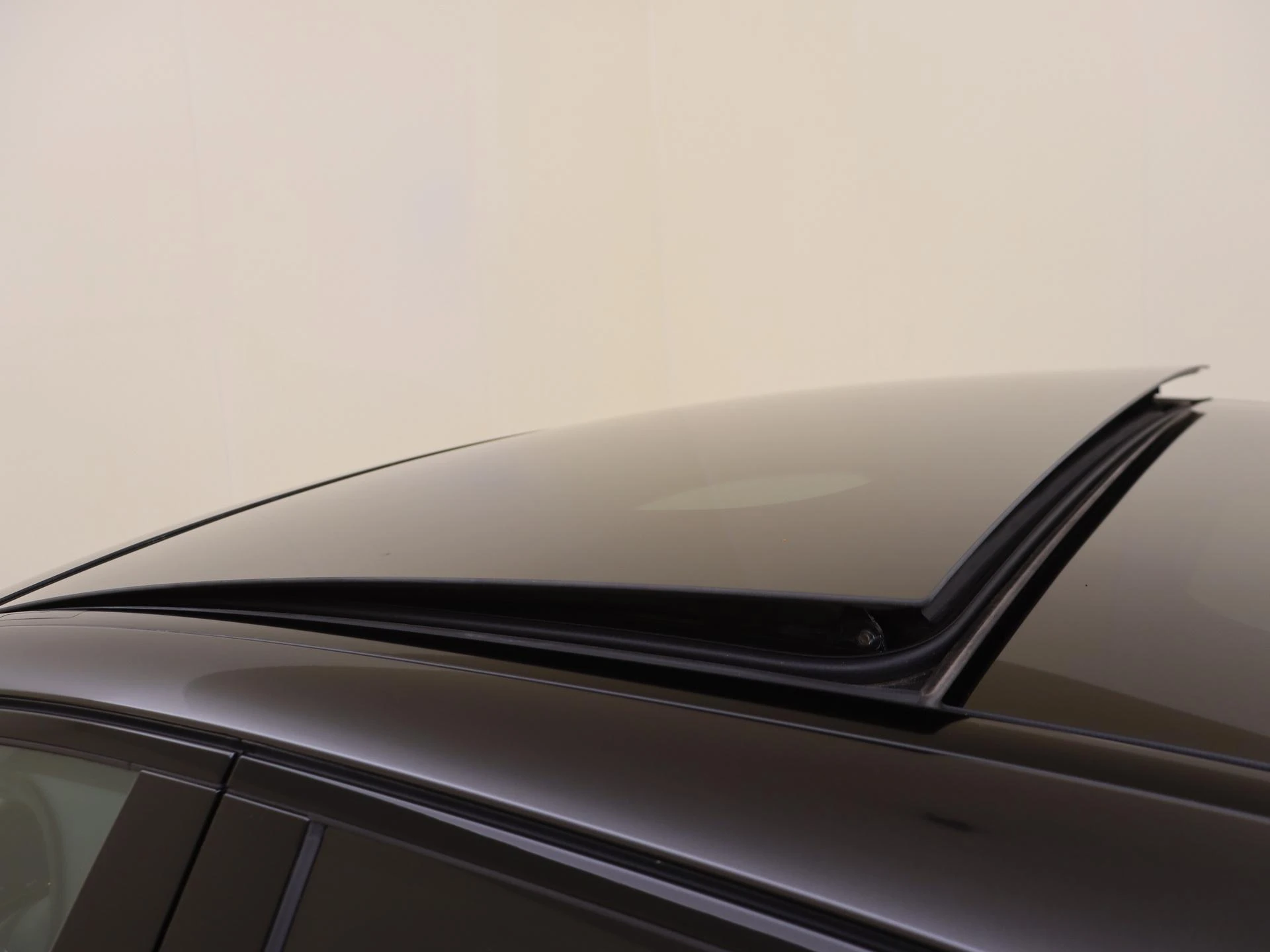 Mercedes-Benz-E-Klasse-image-26