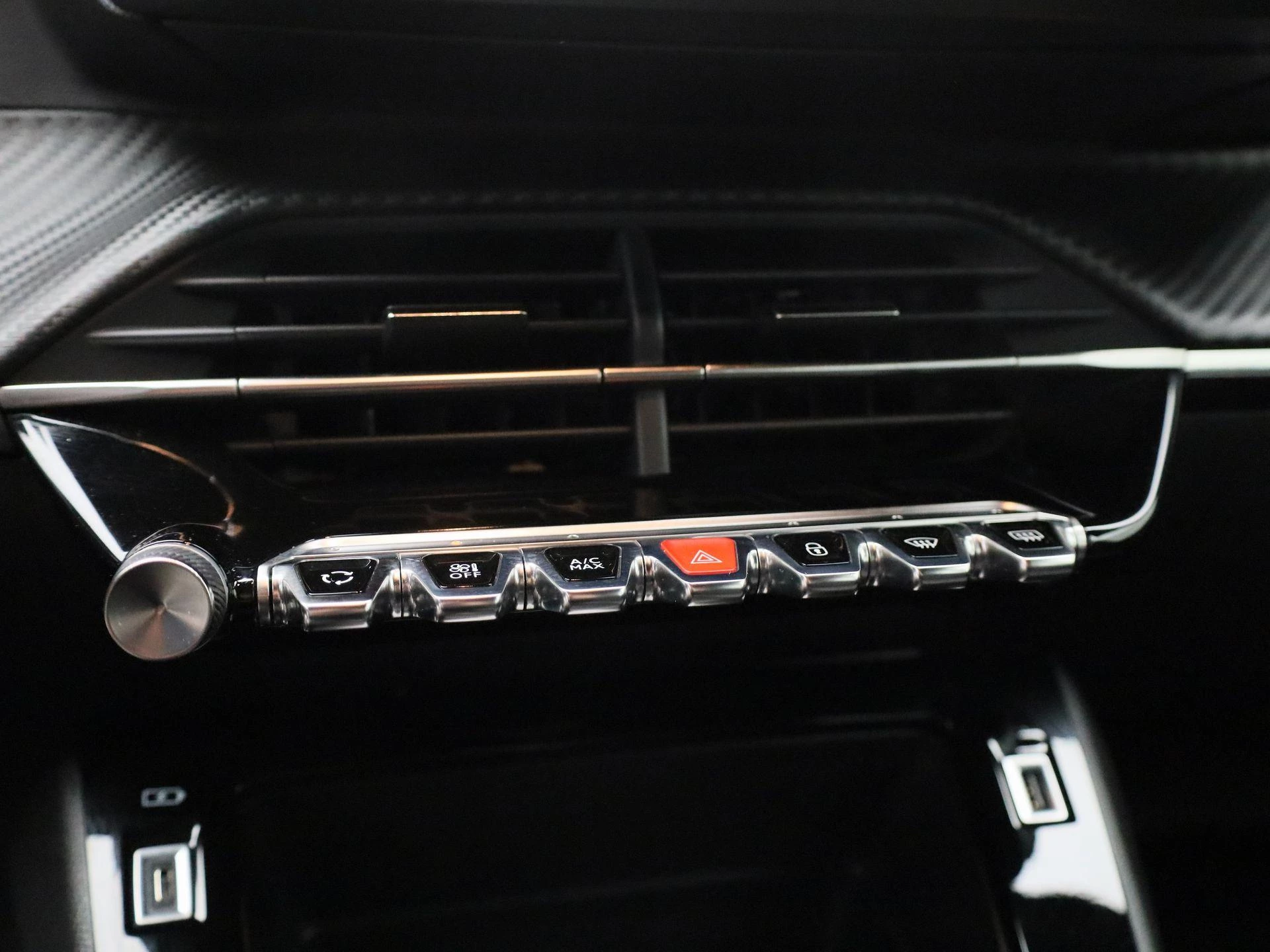 Peugeot-2008-image-16