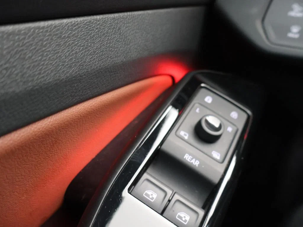 Volkswagen-Tiguan-image-7