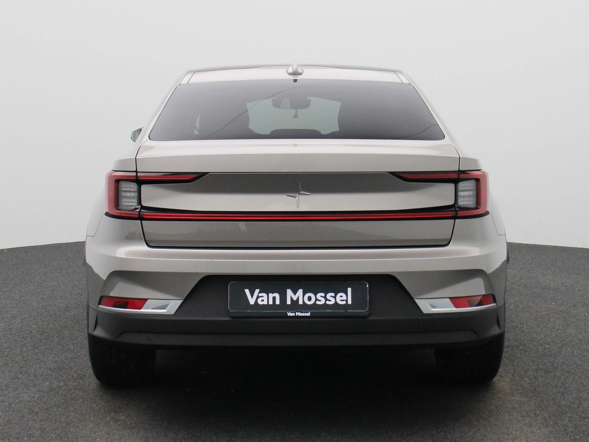 Polestar-2-image-5