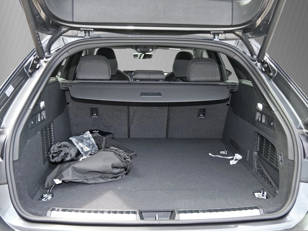 Audi A5 UPE br. 81.775,- Avant e-hybrid quattro S tronic 220 kW / 299 PS