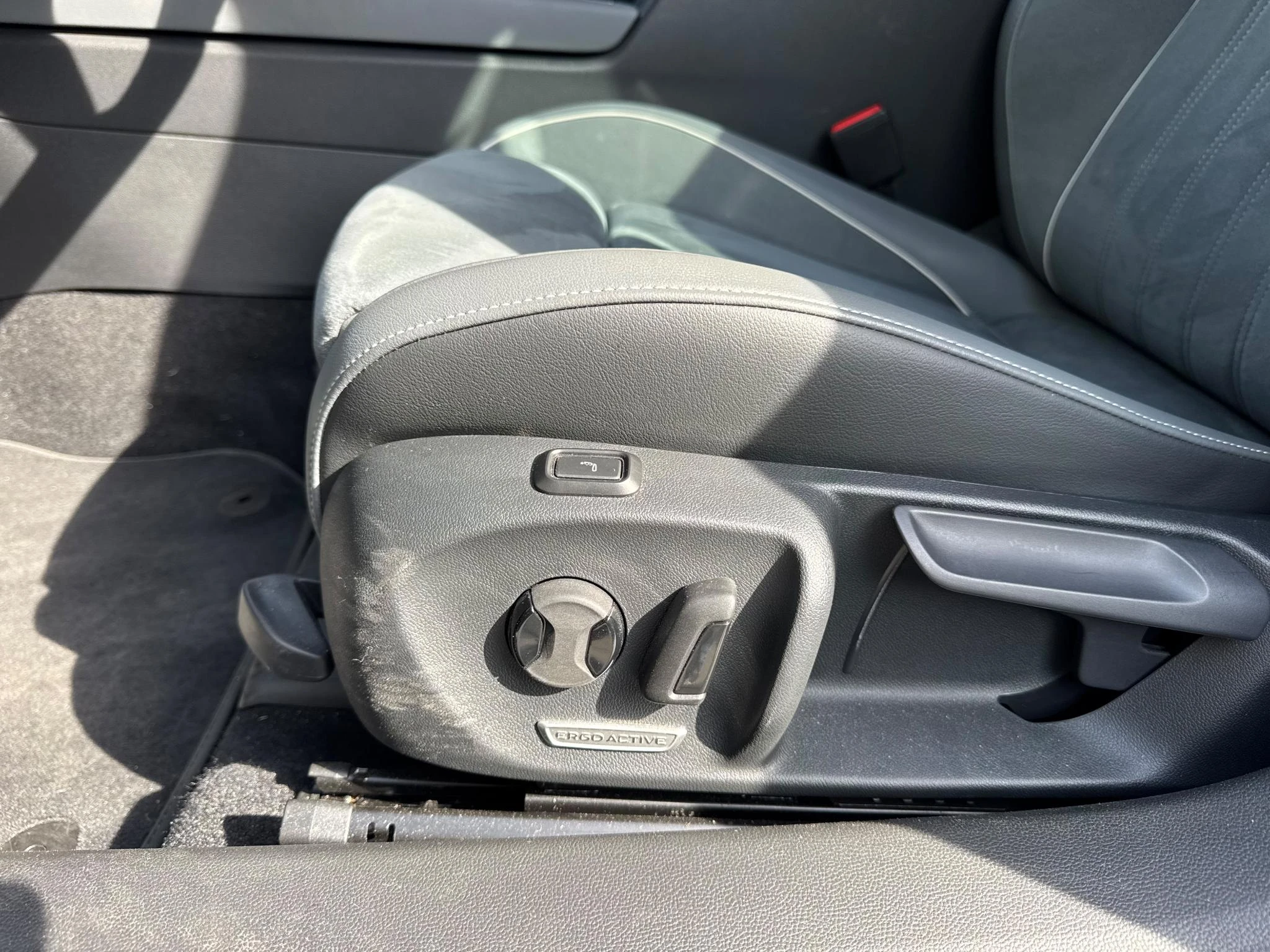 Volkswagen-Passat-image-3