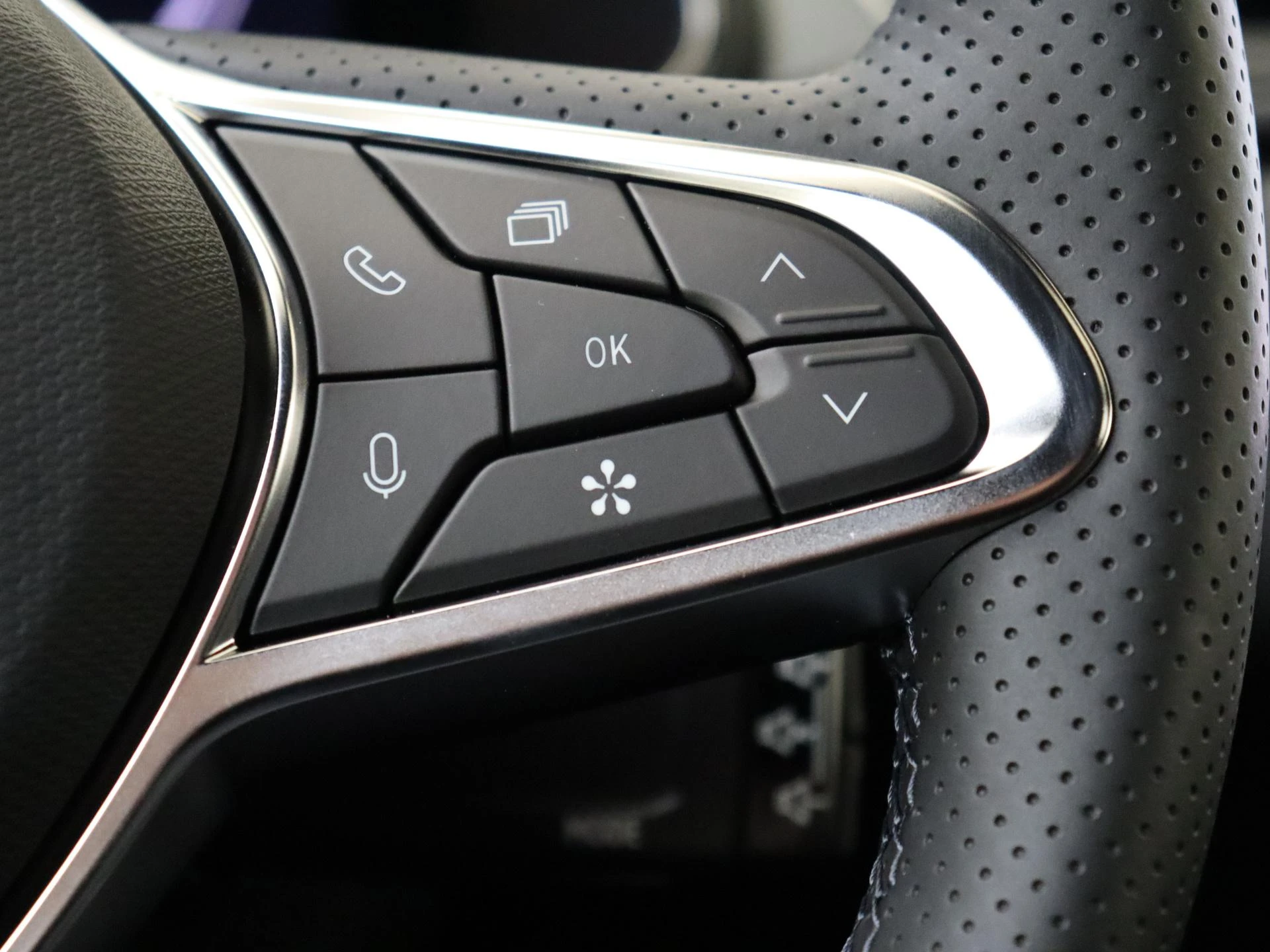 Renault-Captur-image-12