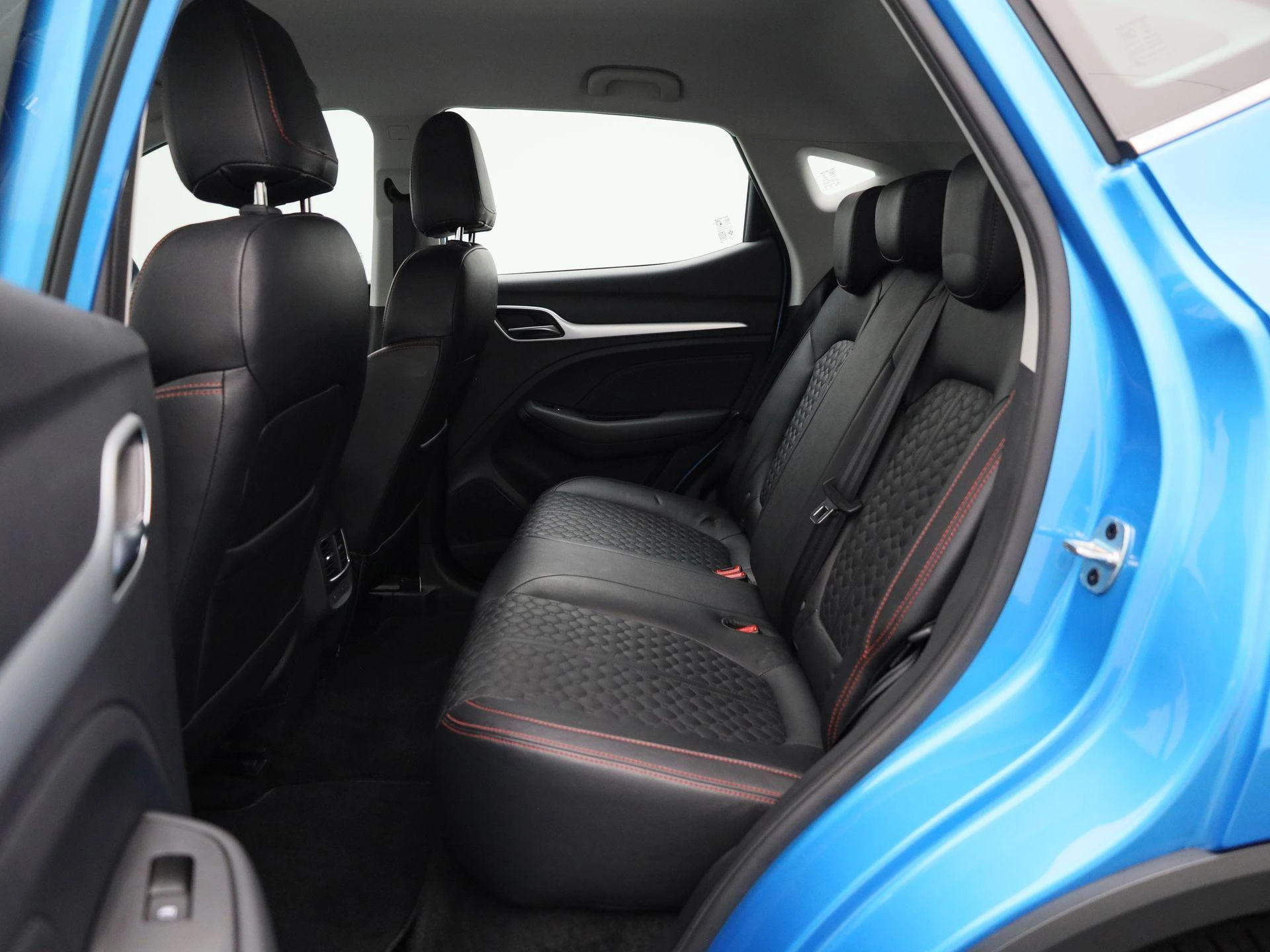 MG-ZS EV-image-11