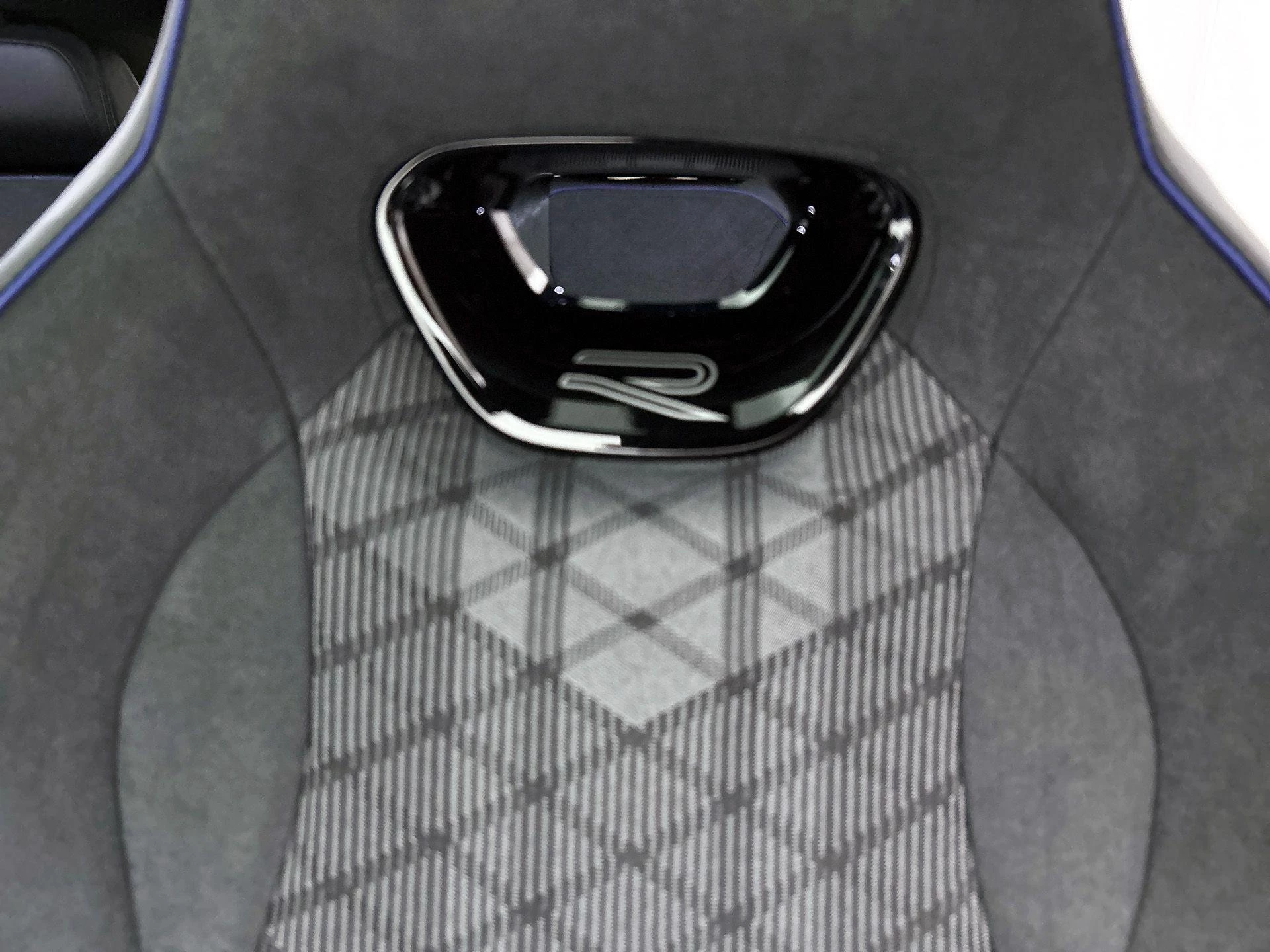 Volkswagen Tayron 1.5 eHybrid R-Line Edition