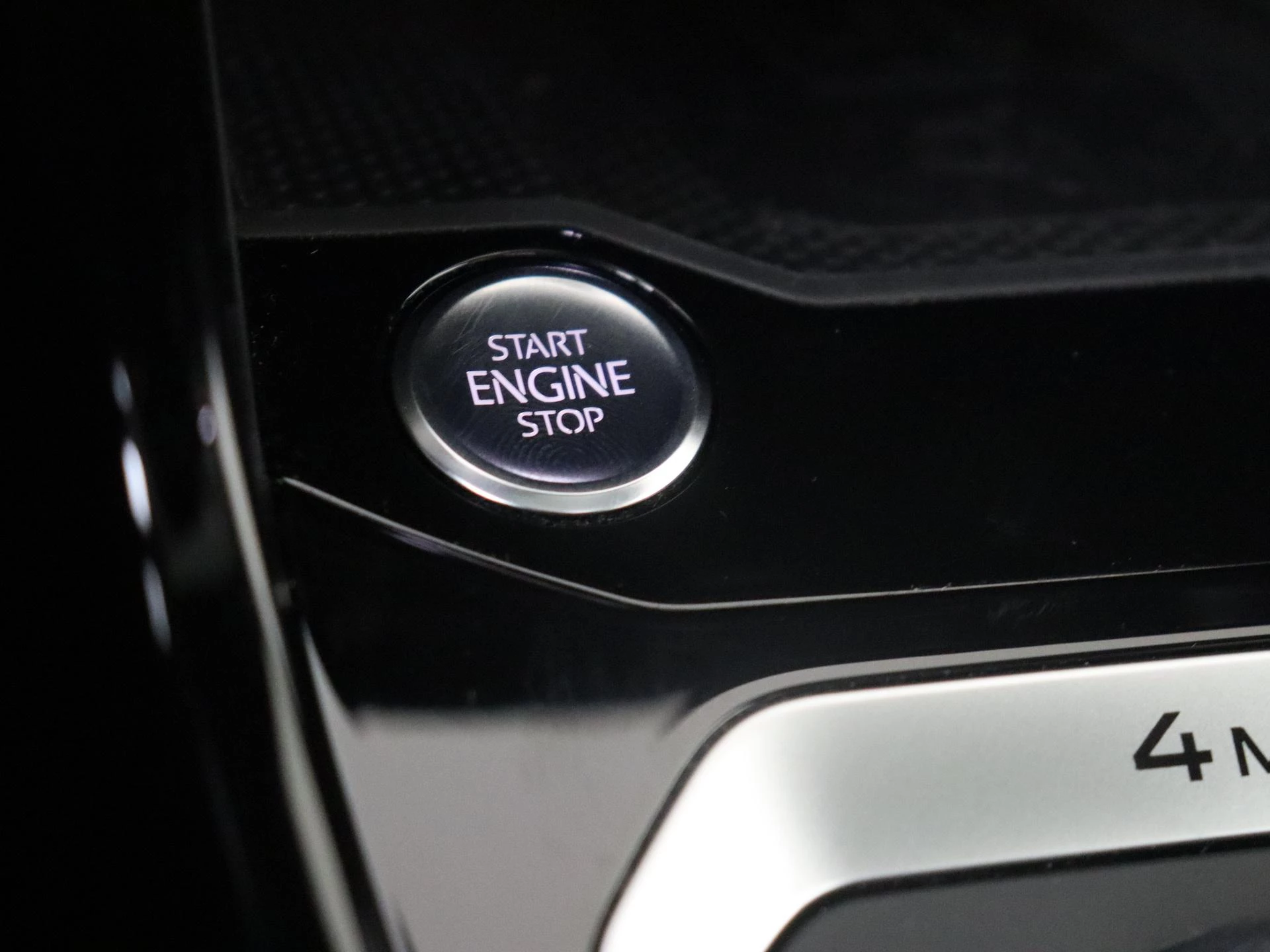 Volkswagen-T-Roc-image-19