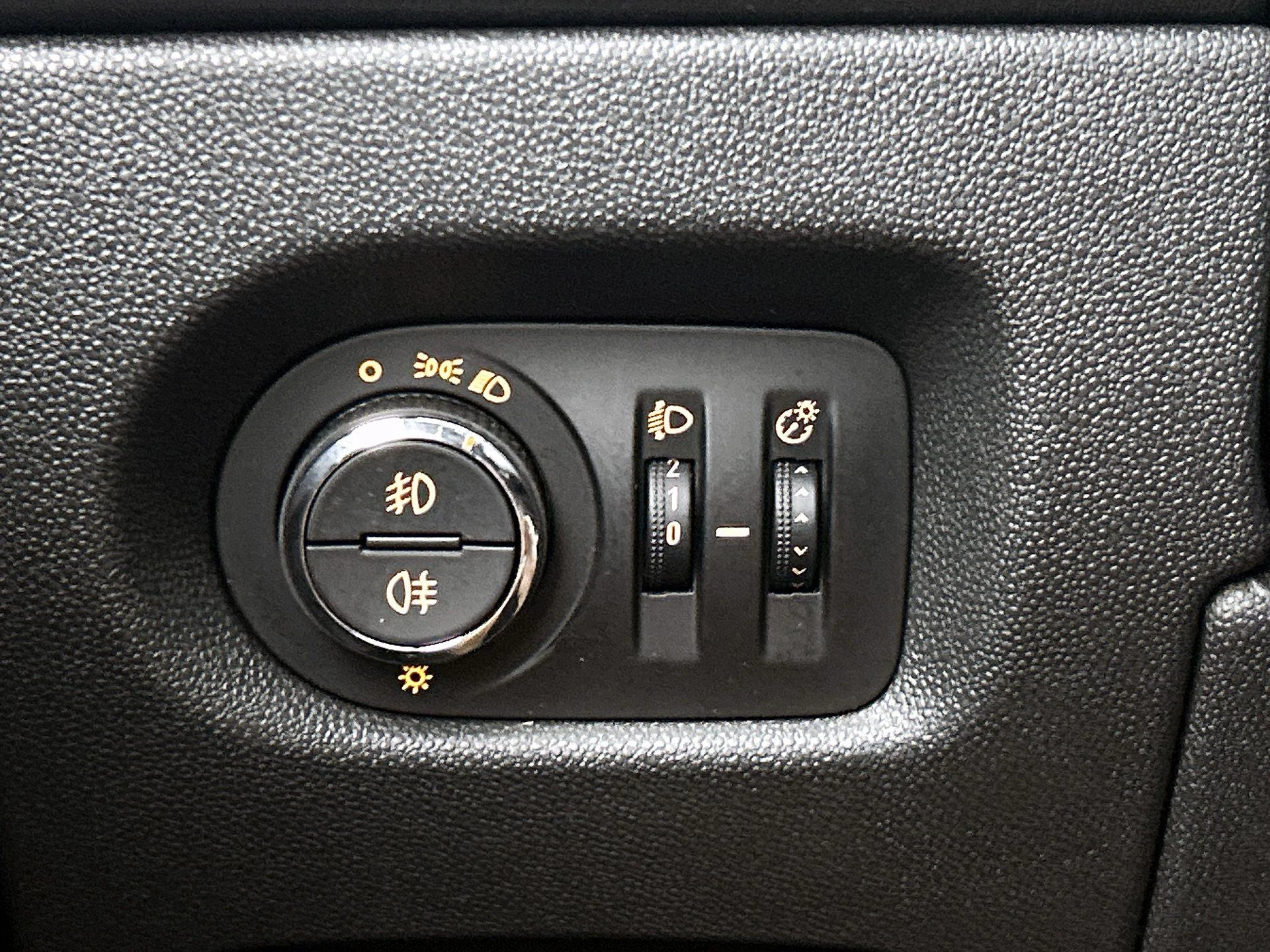 Opel-Corsa-image-19
