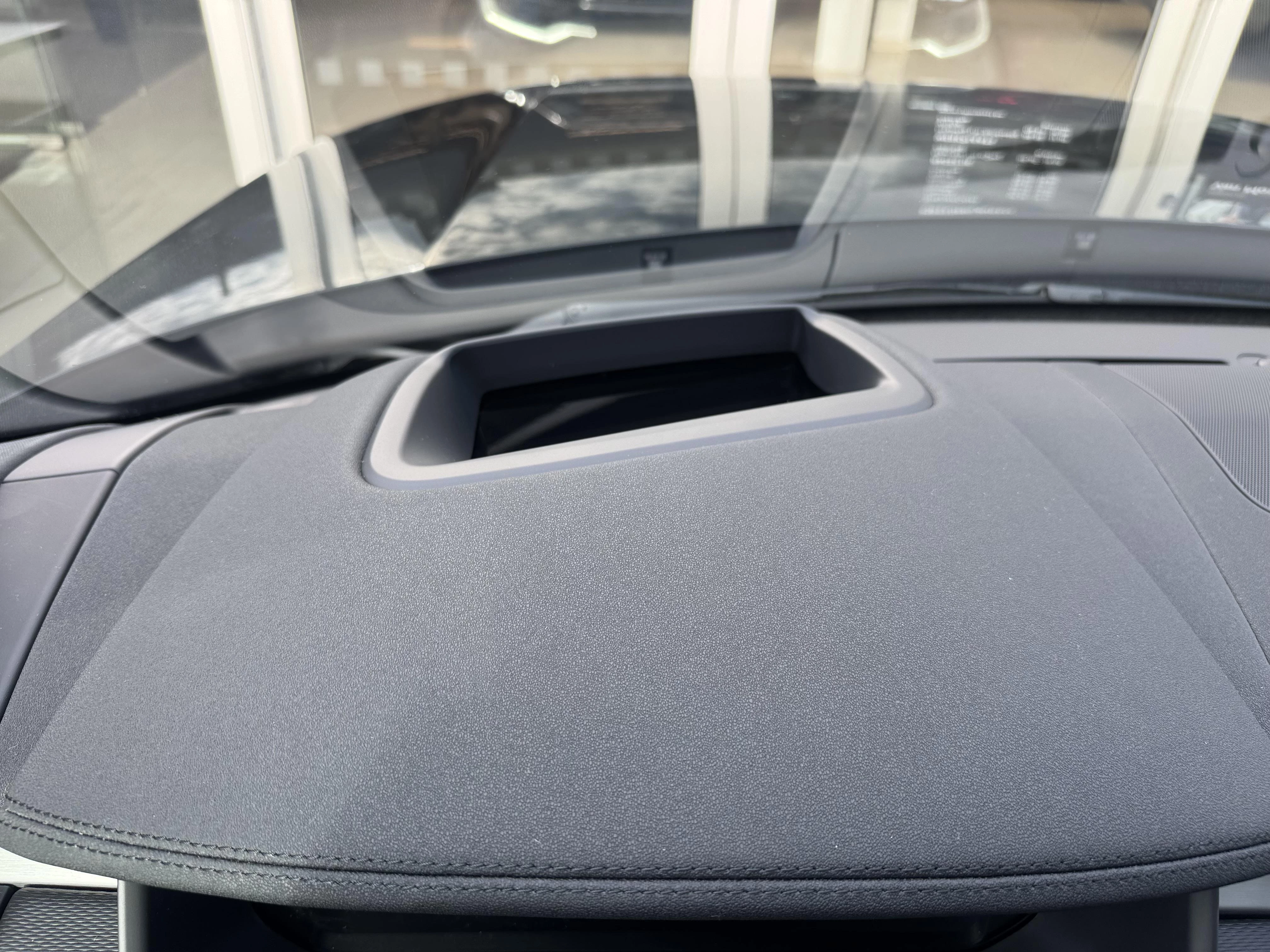 Land Rover-Discovery-image-23