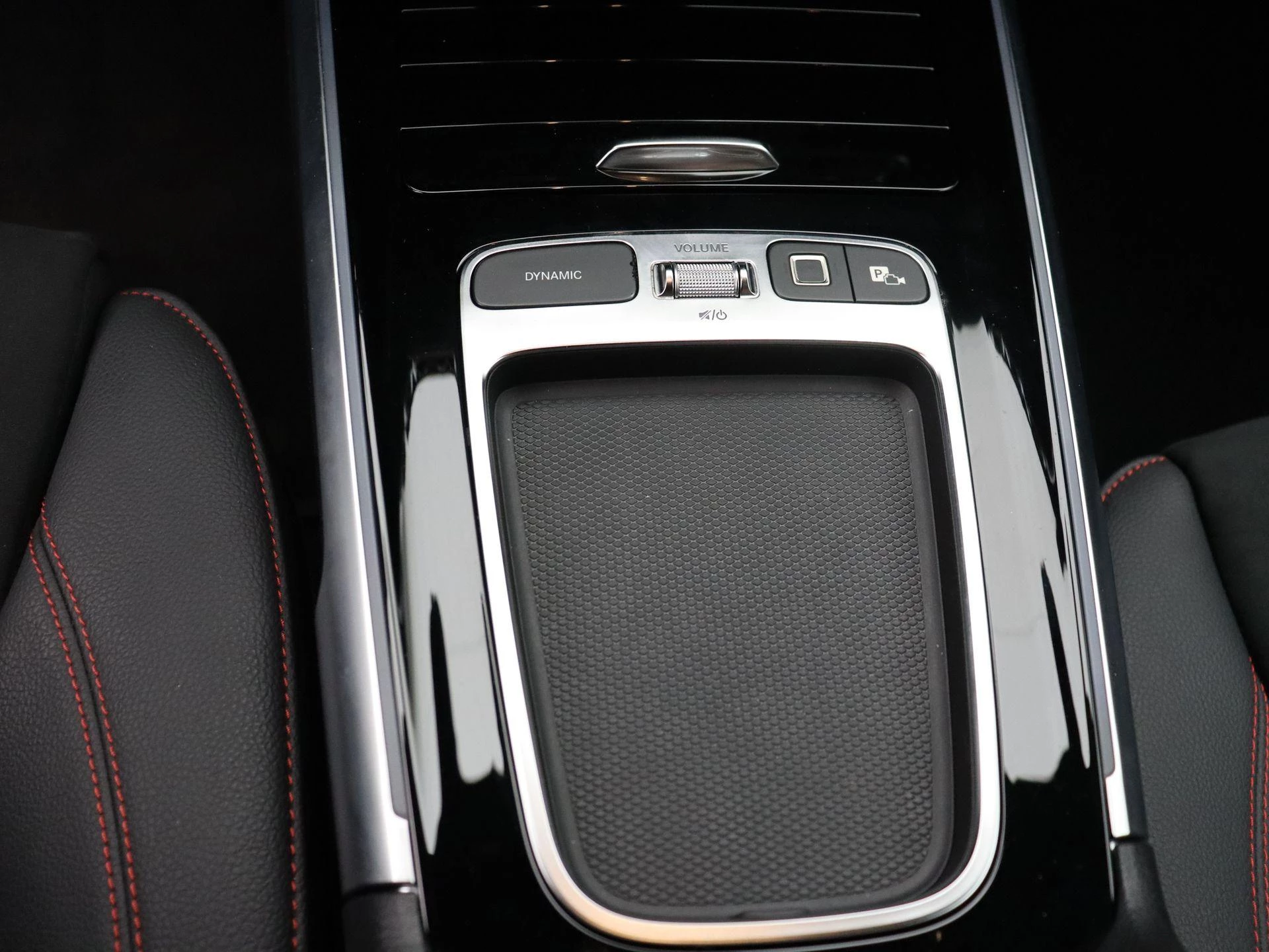 Mercedes-Benz EQB 250+ Star Edition + BURMESTER + HEAD UP + PANORAMISCH DAK +