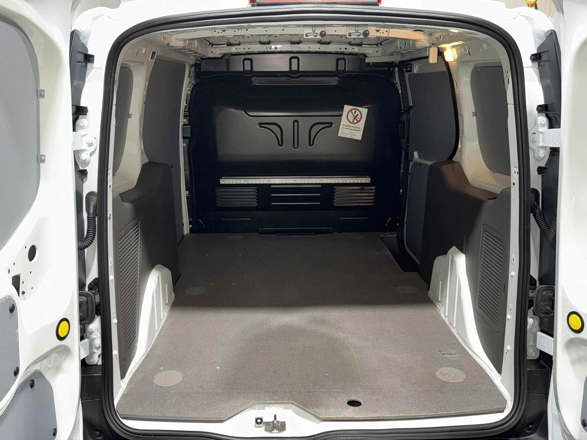 Ford-Transit Connect-image-14