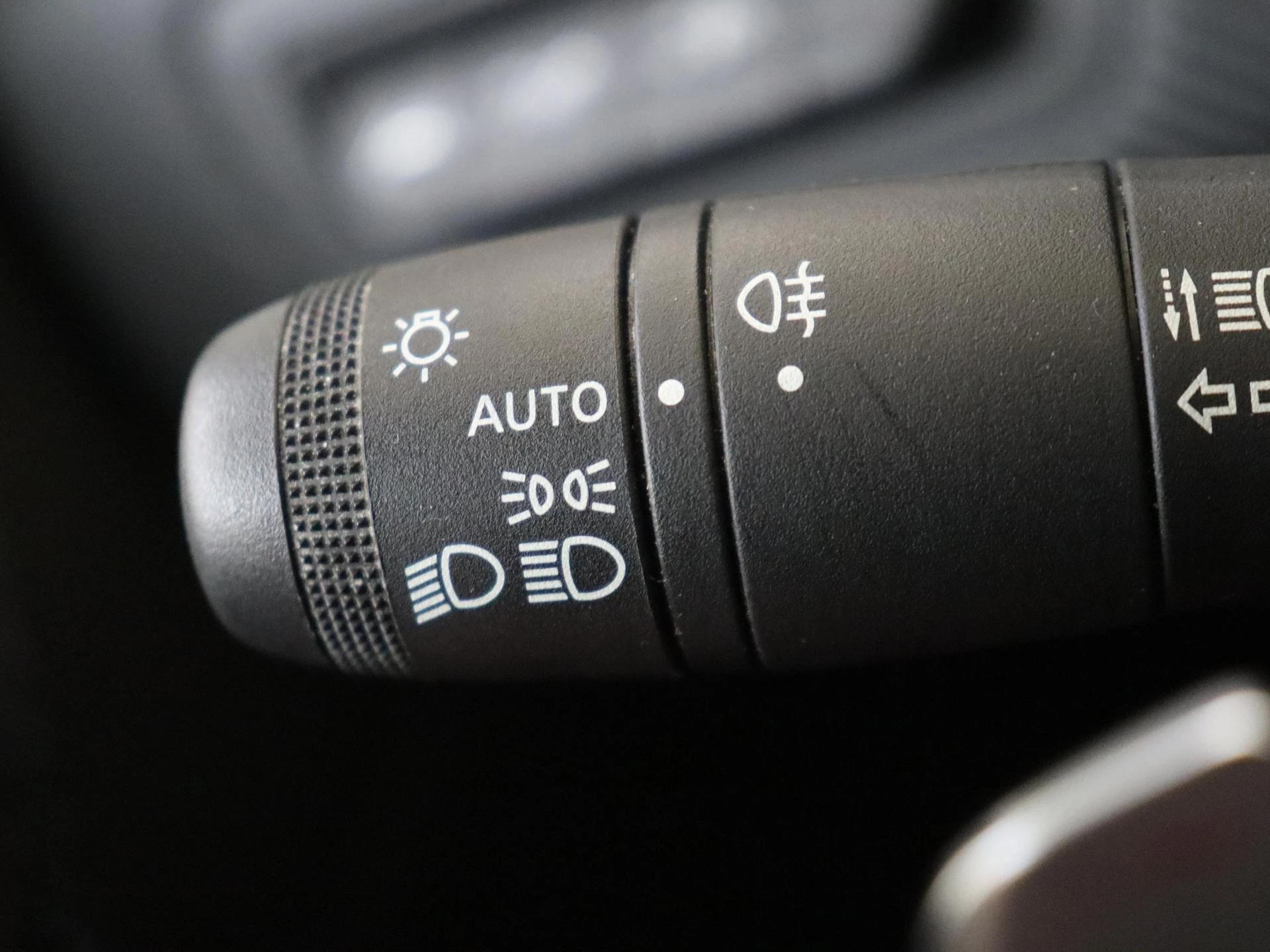 Renault-Captur-image-22