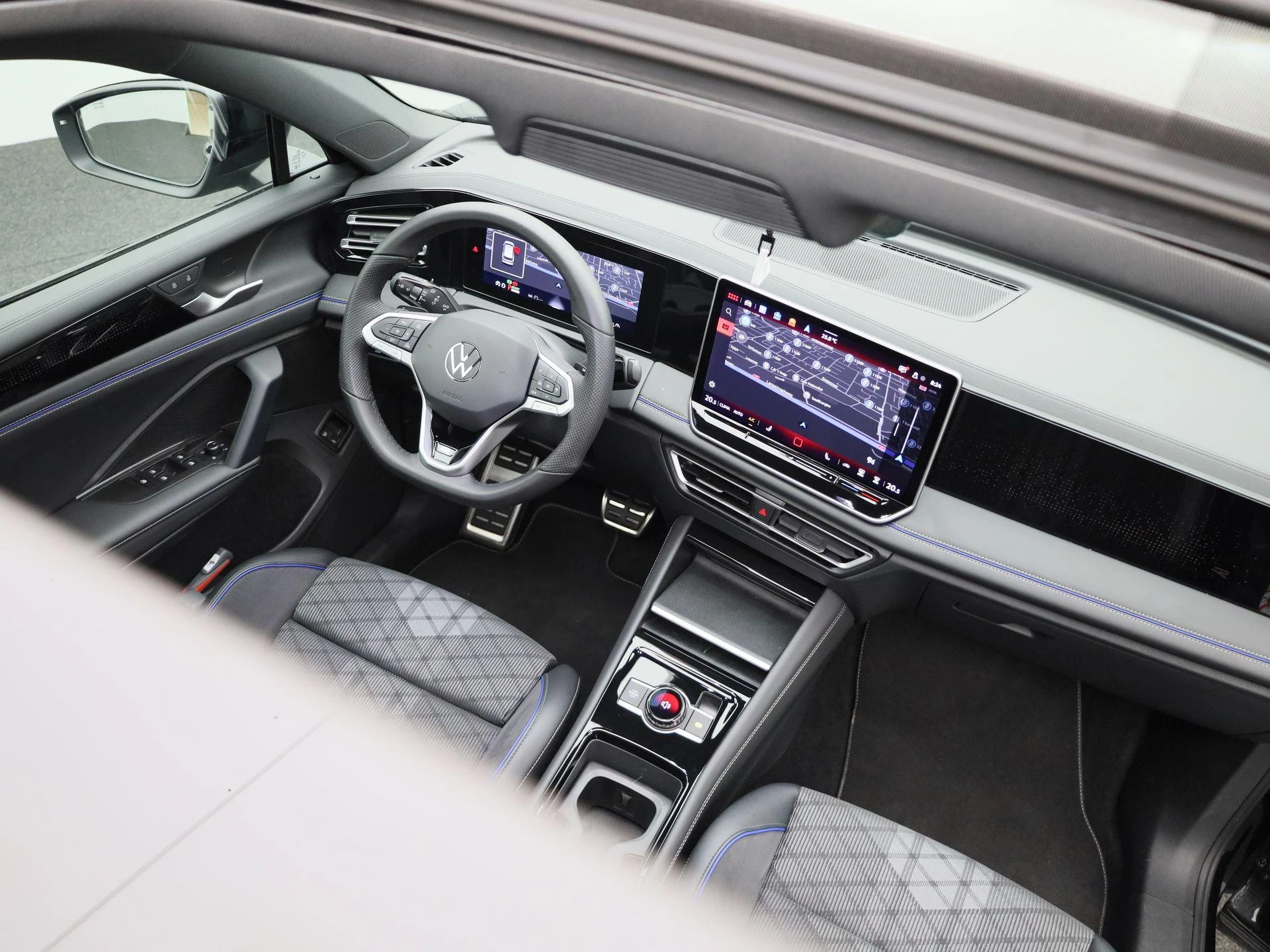 Volkswagen-Tiguan-image-42