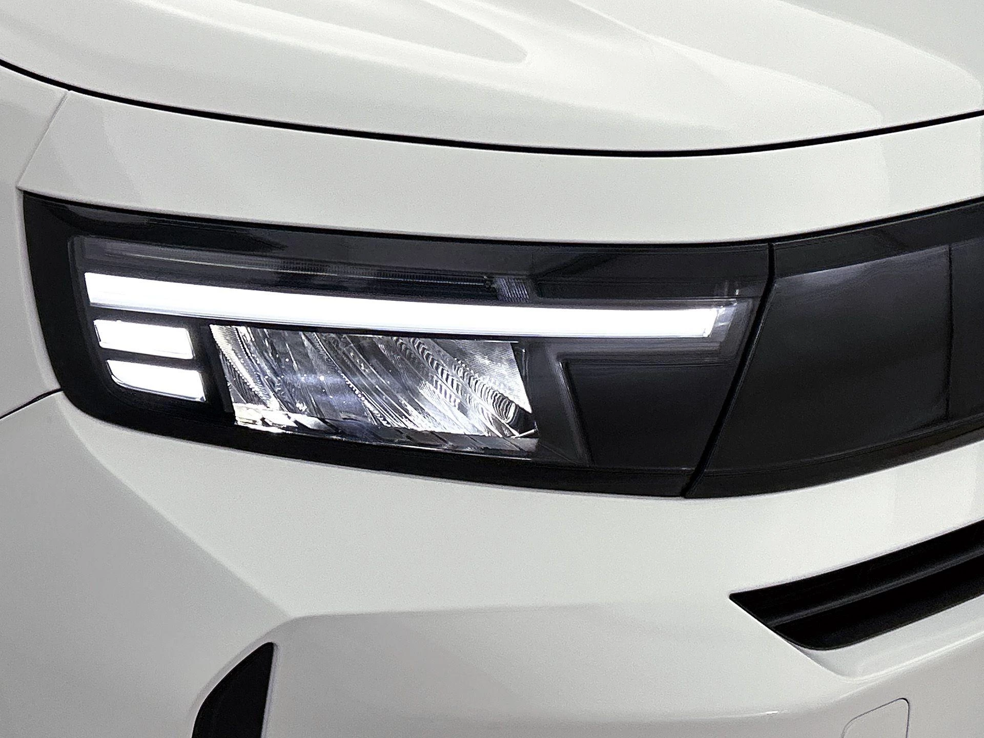 Opel-Frontera-image-28