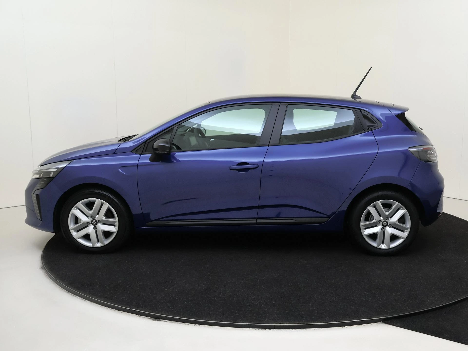 Renault-Clio-image-7