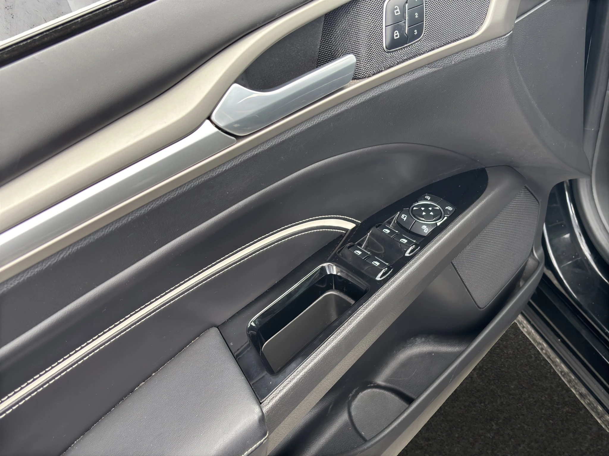 Ford-Mondeo-image-14