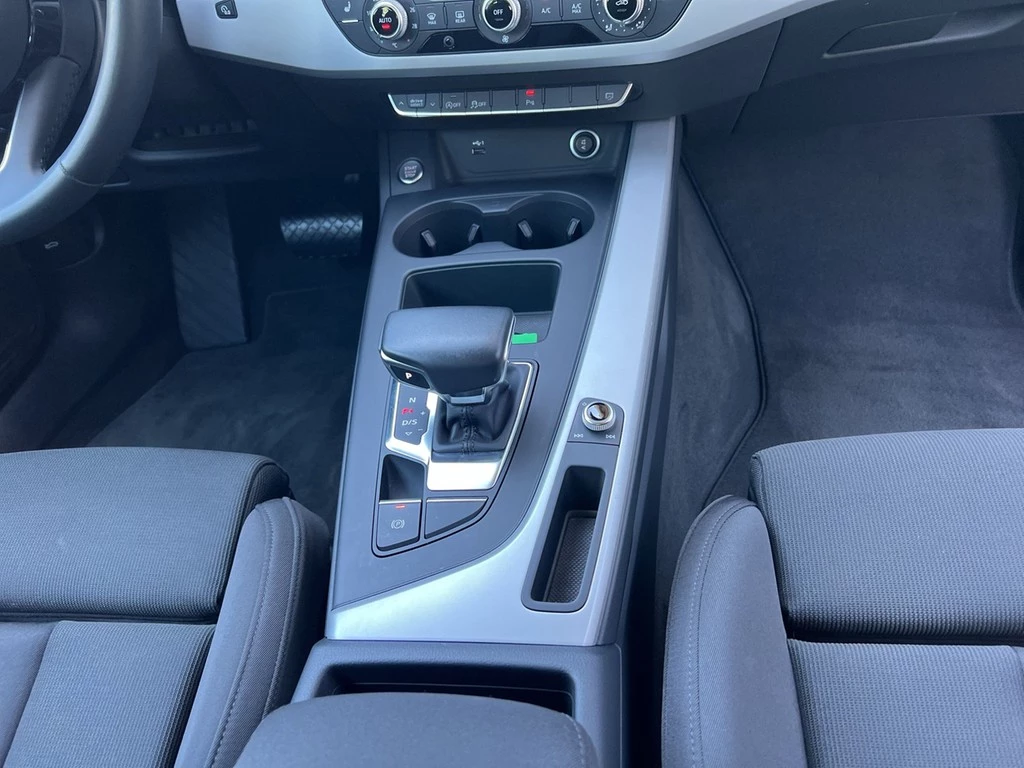 Audi A4 Avant 40 TFSI S tronic *Kamera*