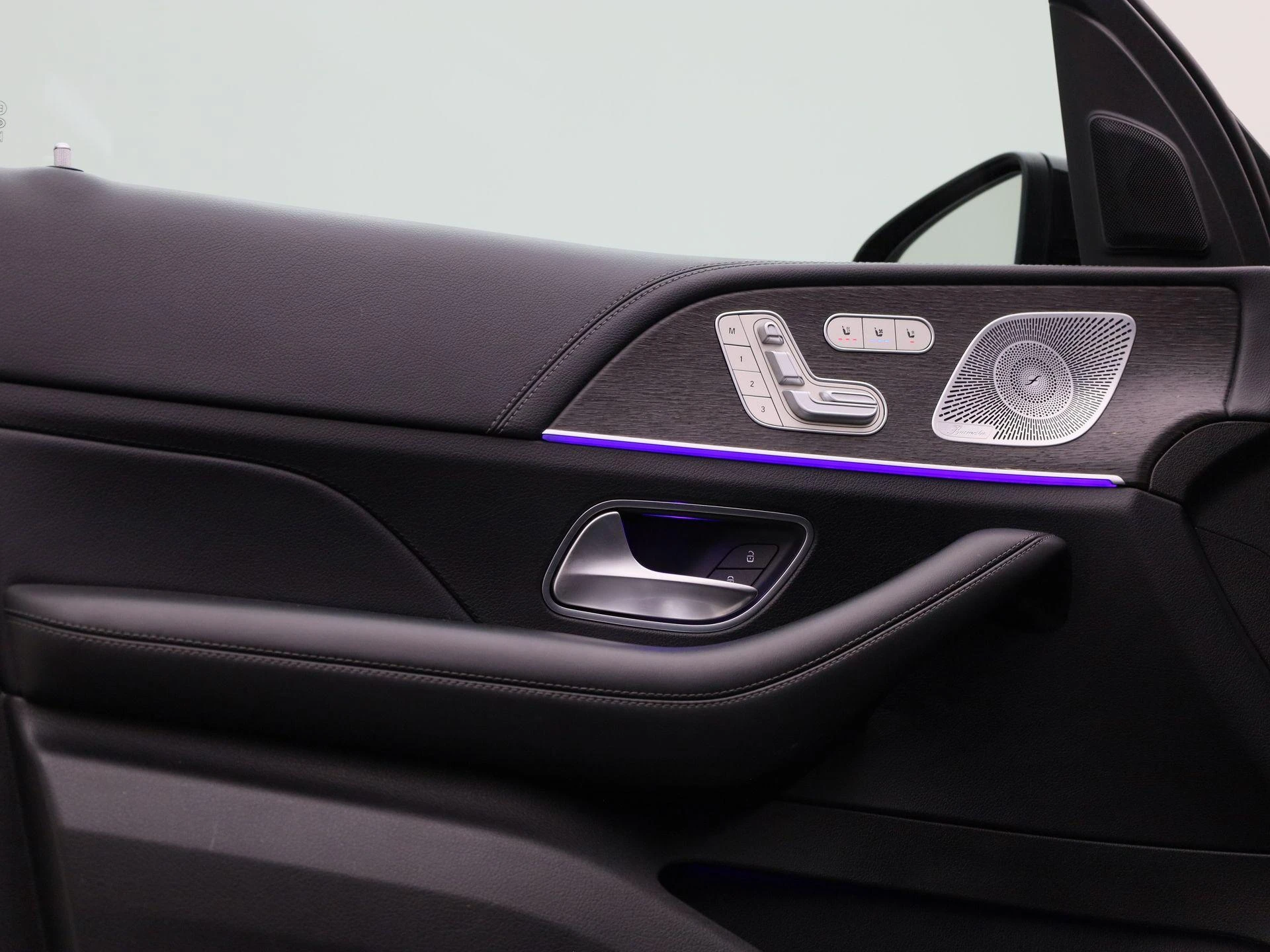 Mercedes-Benz-GLE-image-44