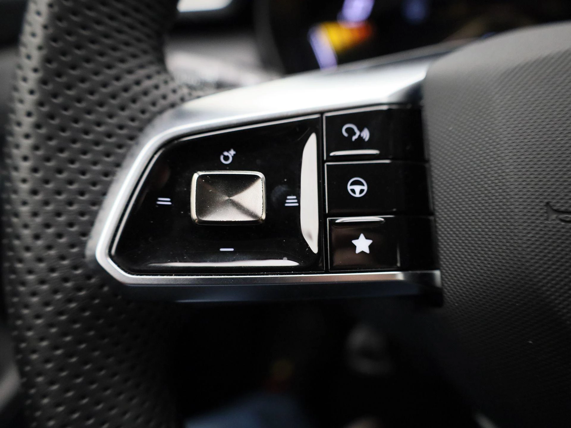 MG ZS 1.5 Hybrid+ Luxury