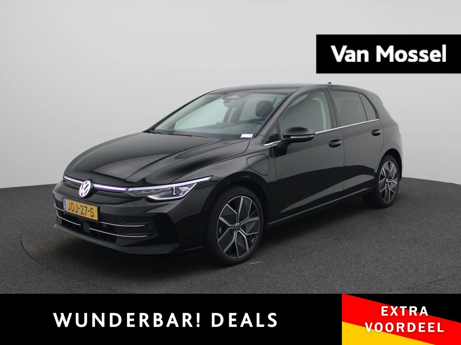 Volkswagen-Golf-image-0