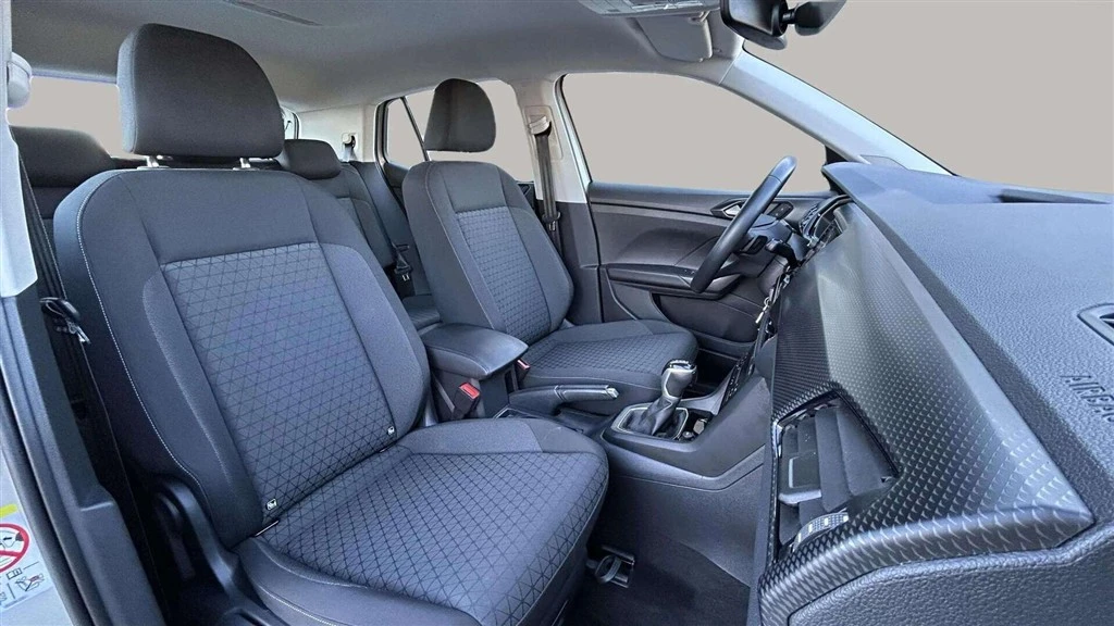 Volkswagen-T-Cross-image-16