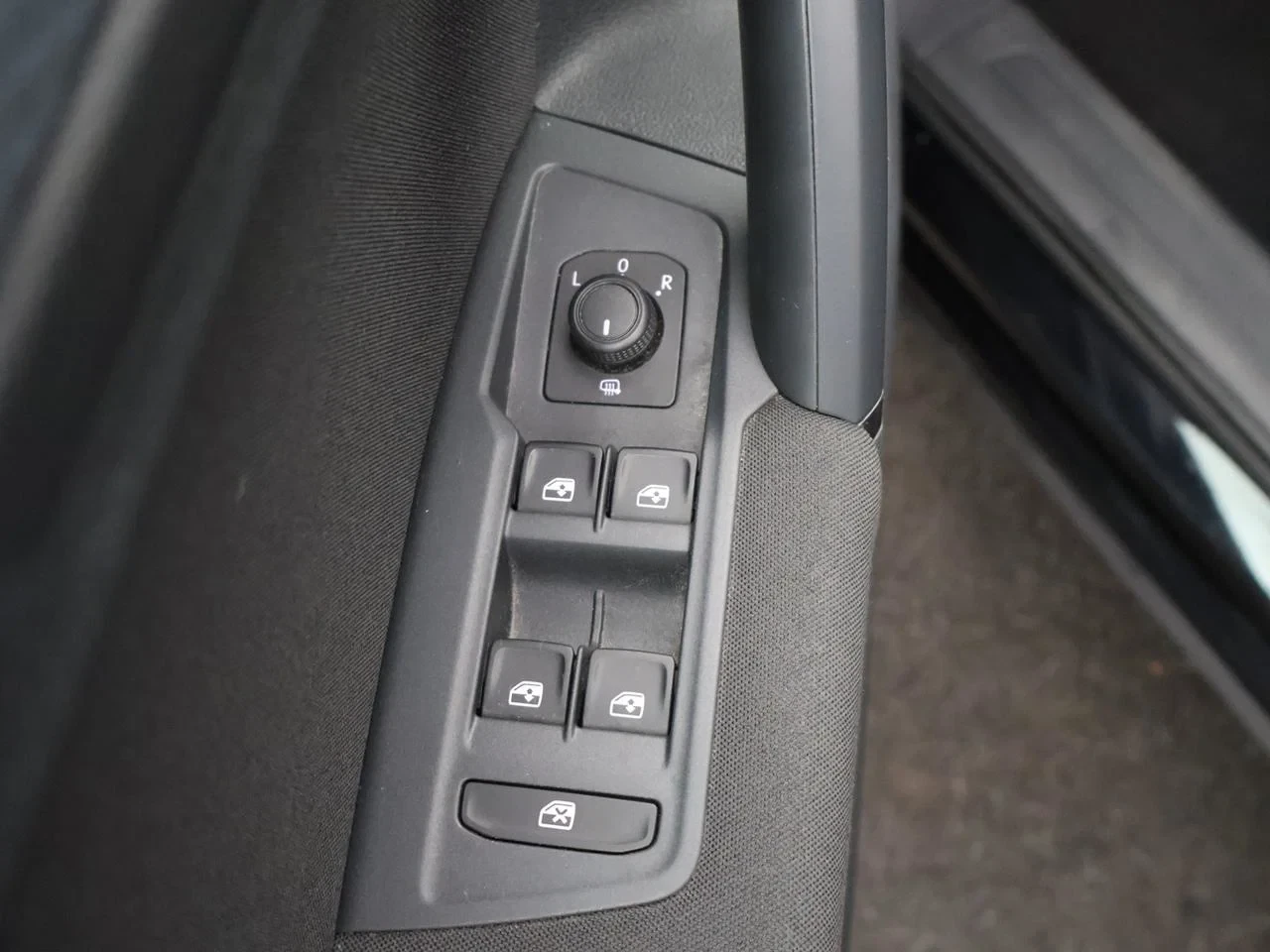 Volkswagen-Tiguan-image-22