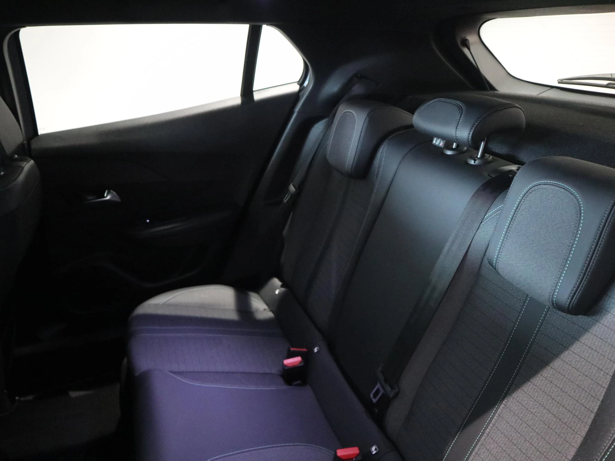 Peugeot-2008-image-9