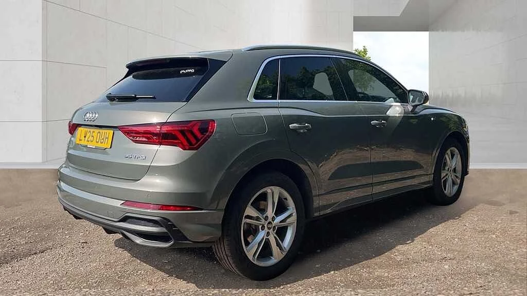 Audi-Q3-image-5