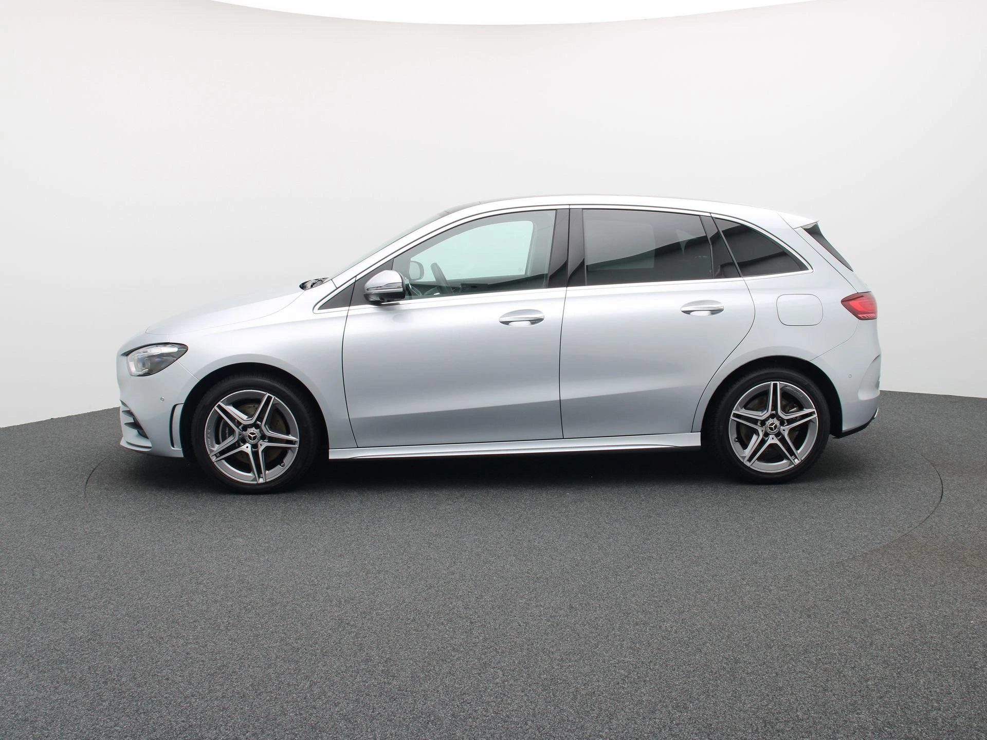 Mercedes-Benz-Classe B-image-3