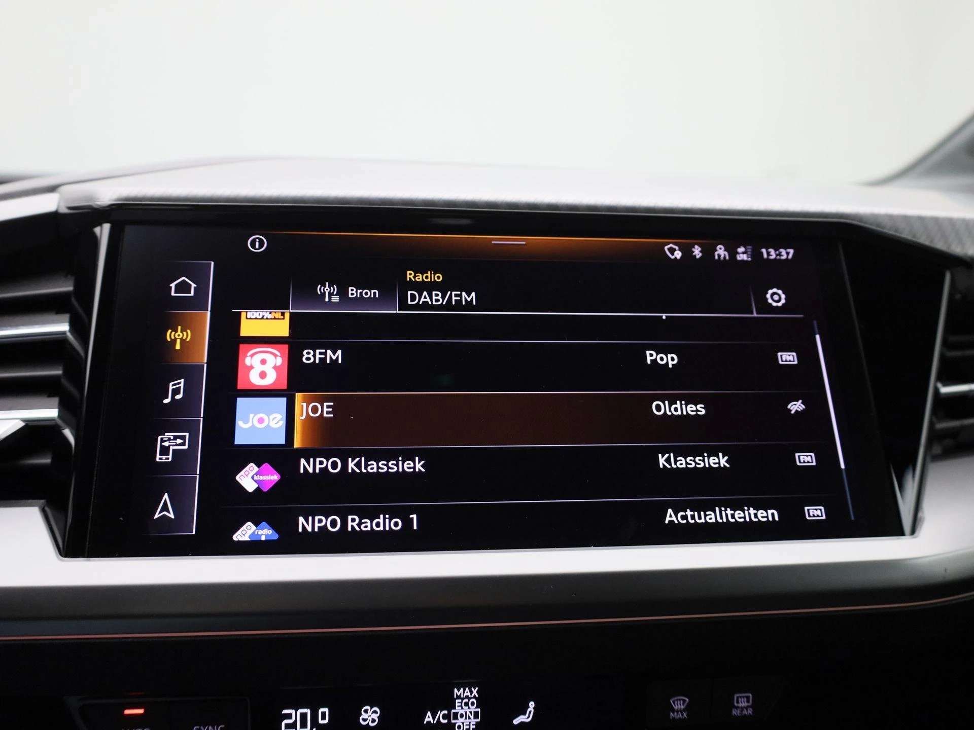 Audi-Q4 e-tron-image-21