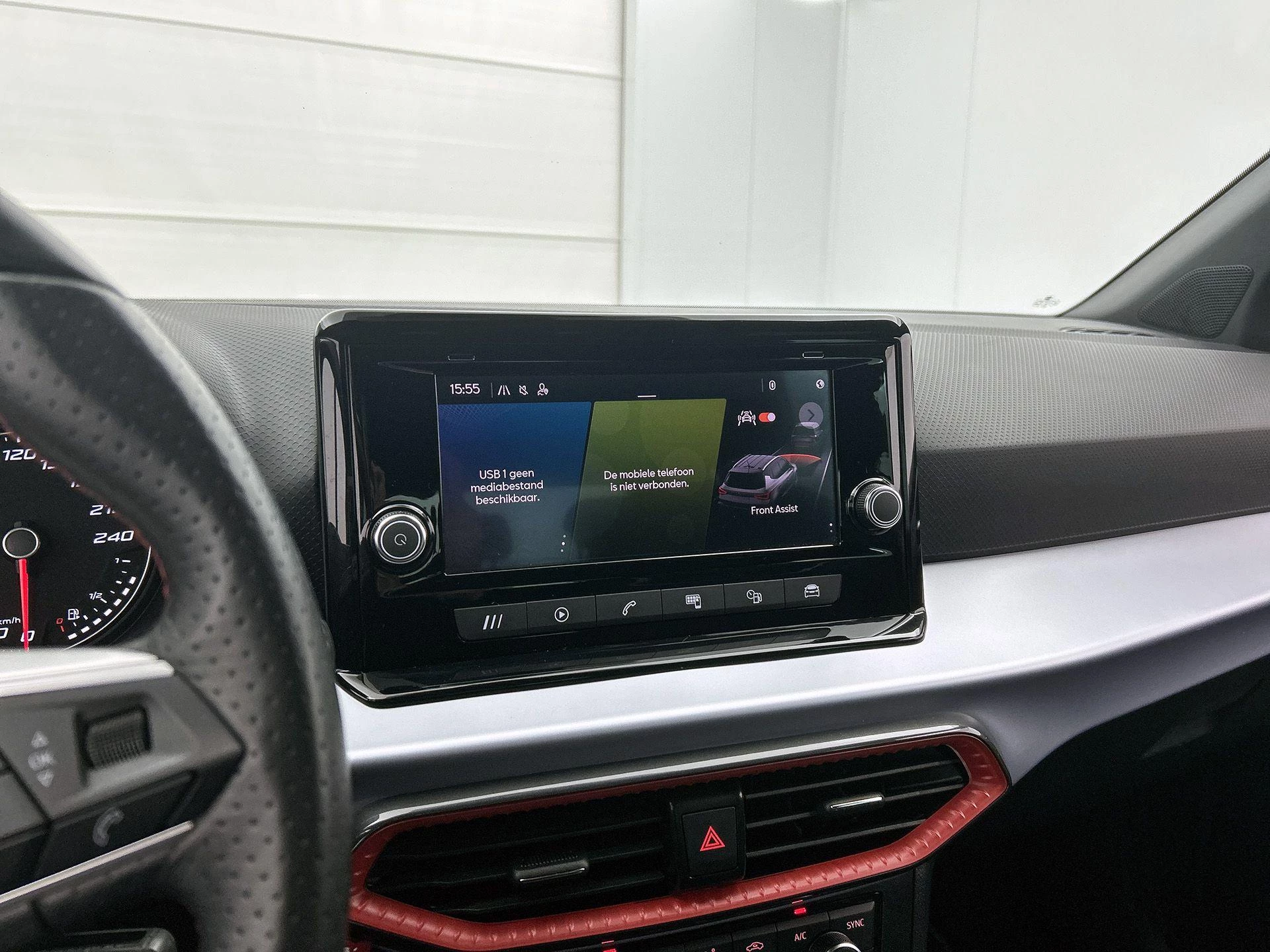SEAT-Arona-image-6