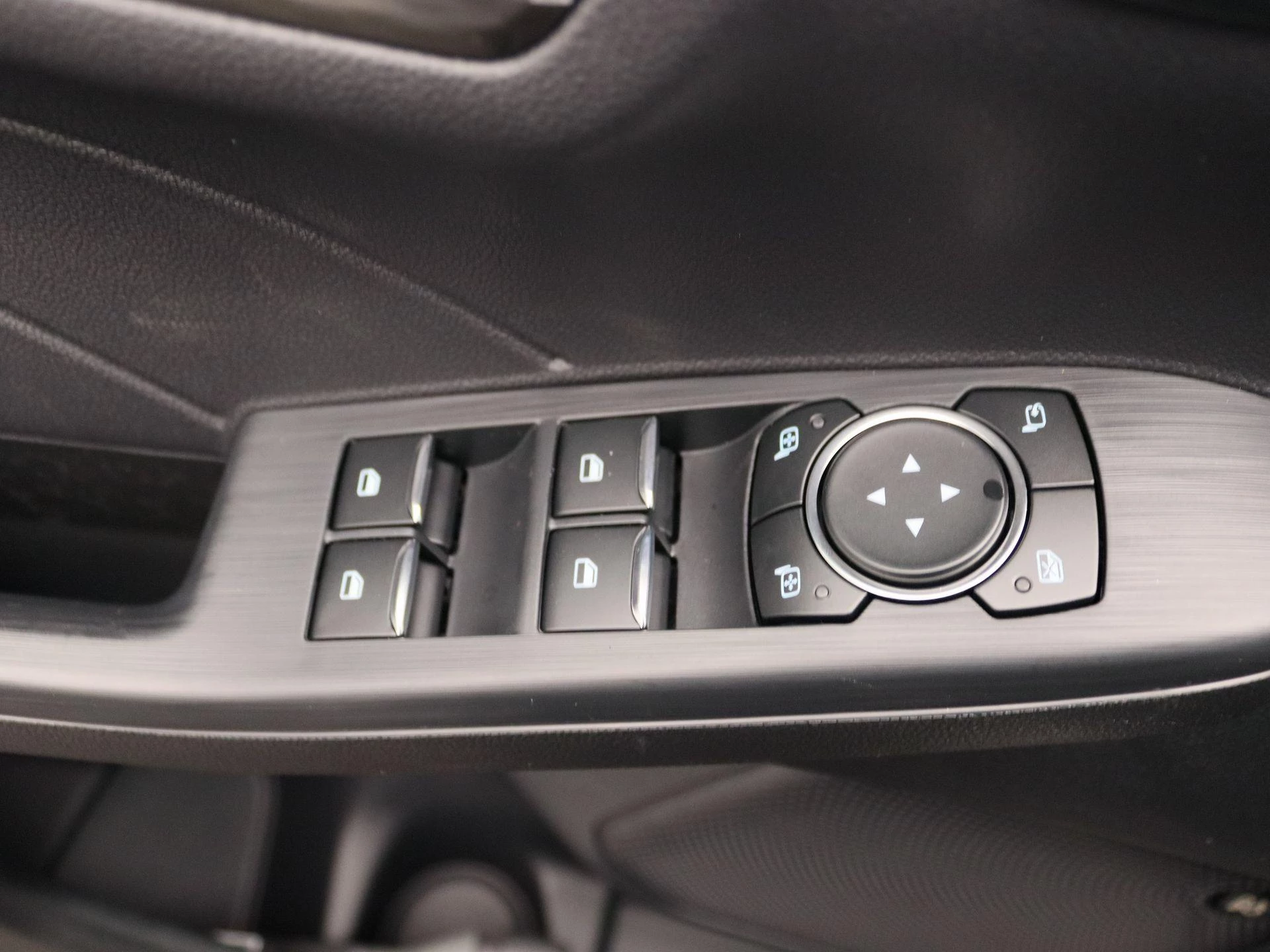 Ford-Kuga-image-23