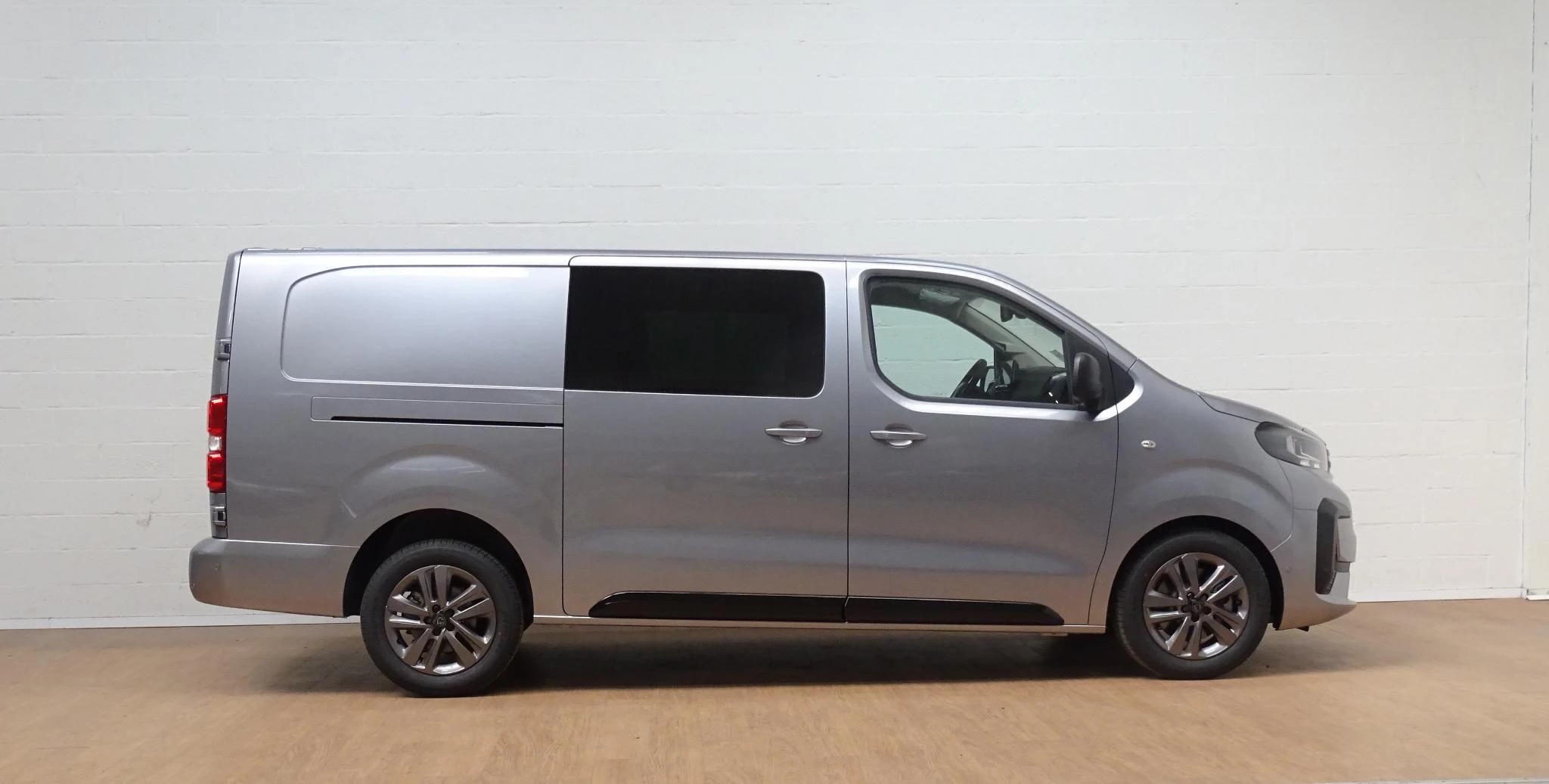 Peugeot Expert Long DC L3 2.2 BlueHDi 180 EAT8