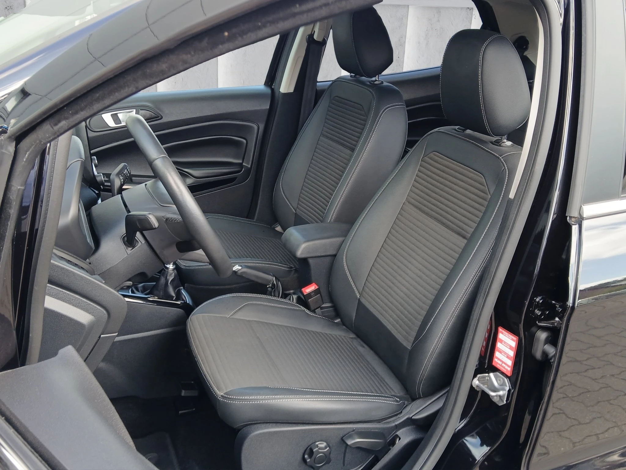 Ford-EcoSport-image-9