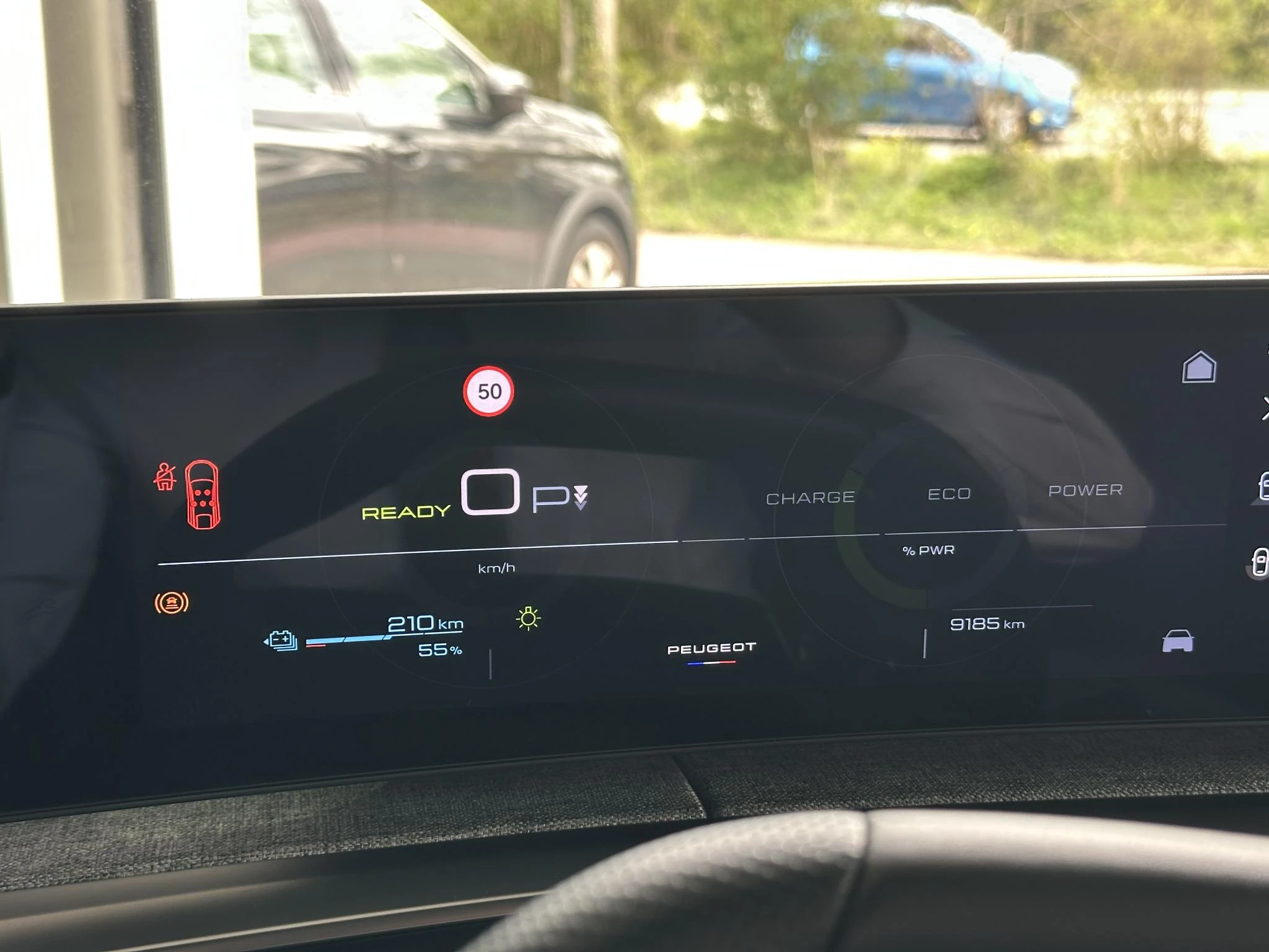 Peugeot-e-3008-image-18