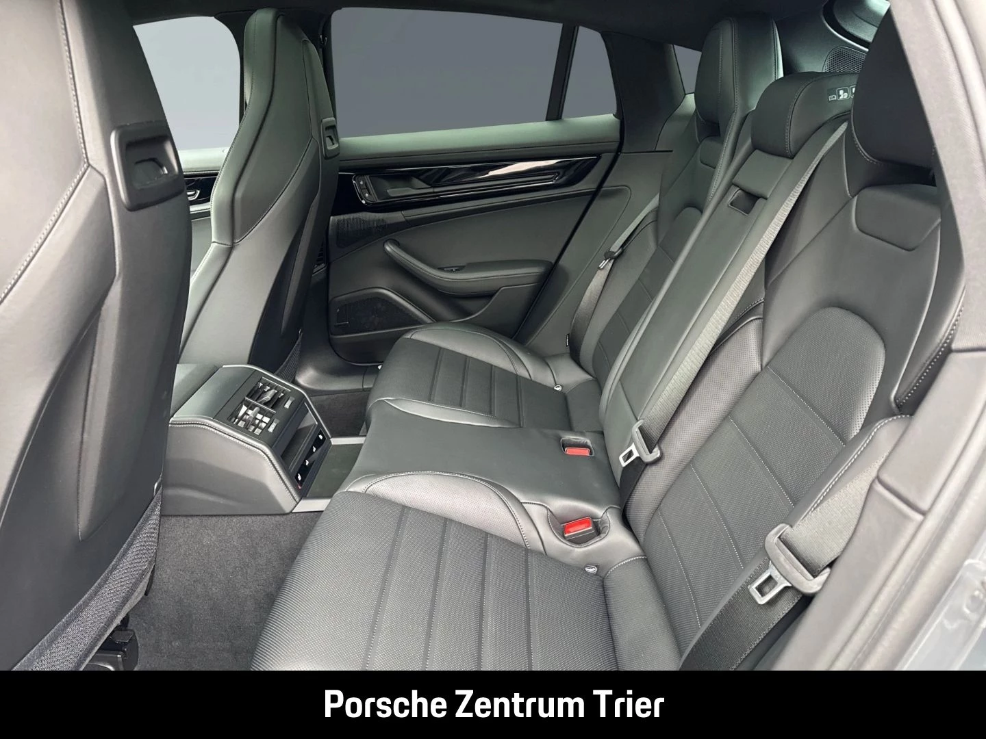 Porsche Panamera 4S E-Hybrid HA-Lenkung InnoDrive HeadUp -