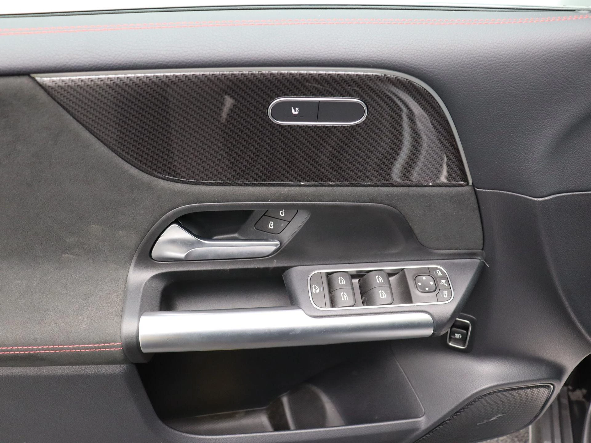 Mercedes-Benz-Classe B-image-7