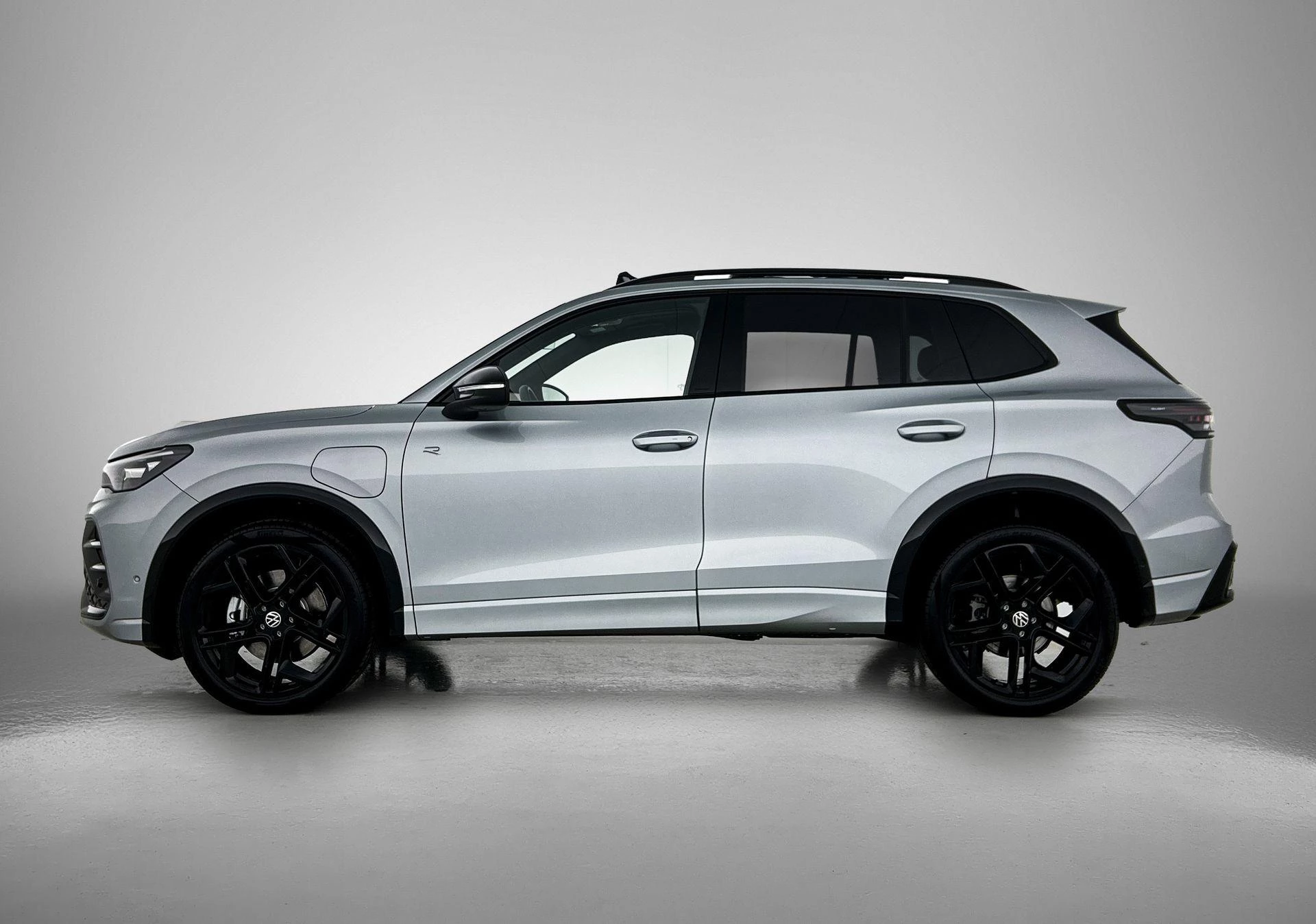 Volkswagen-Tiguan-image-1