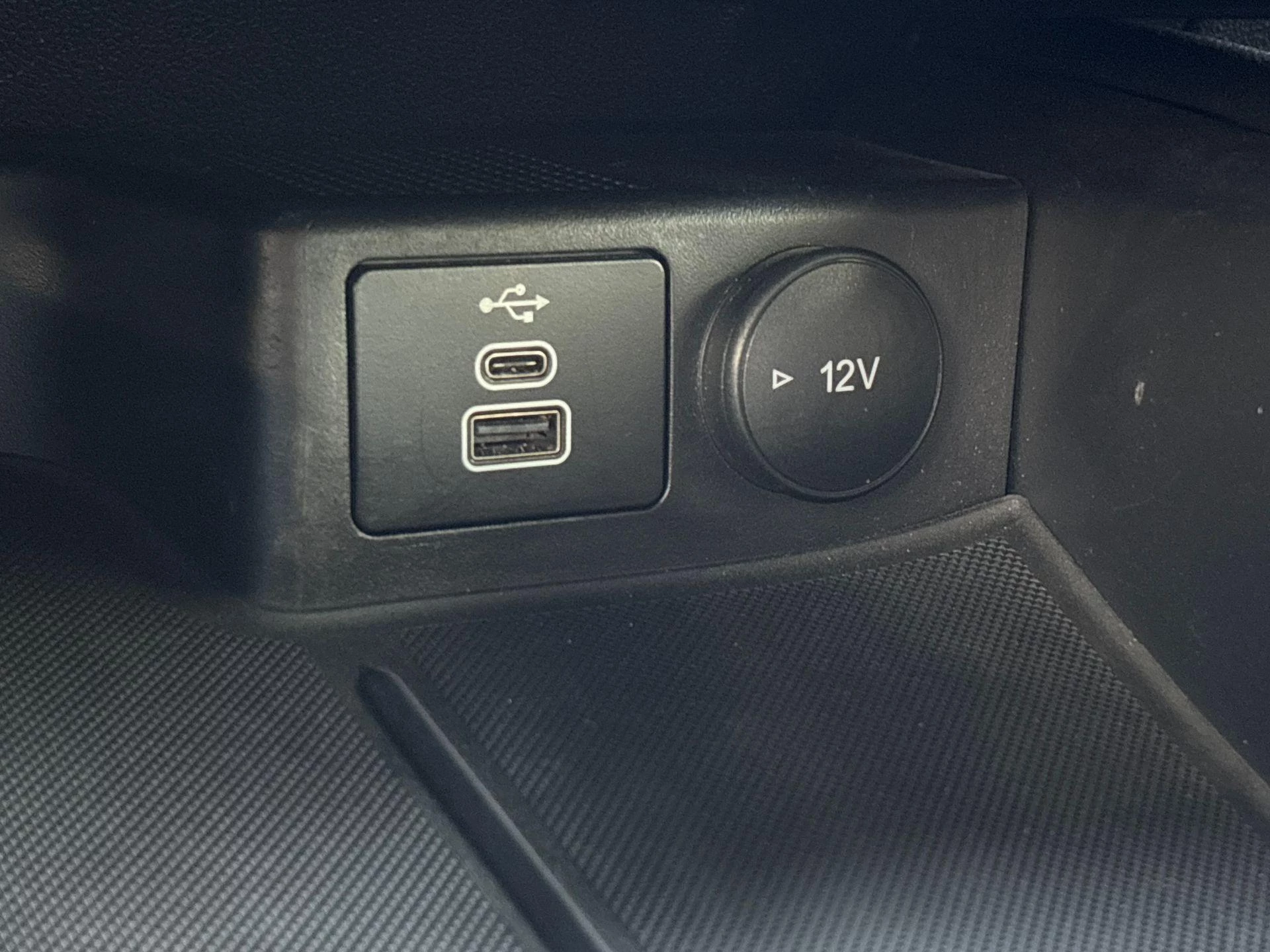 Ford-Kuga-image-29