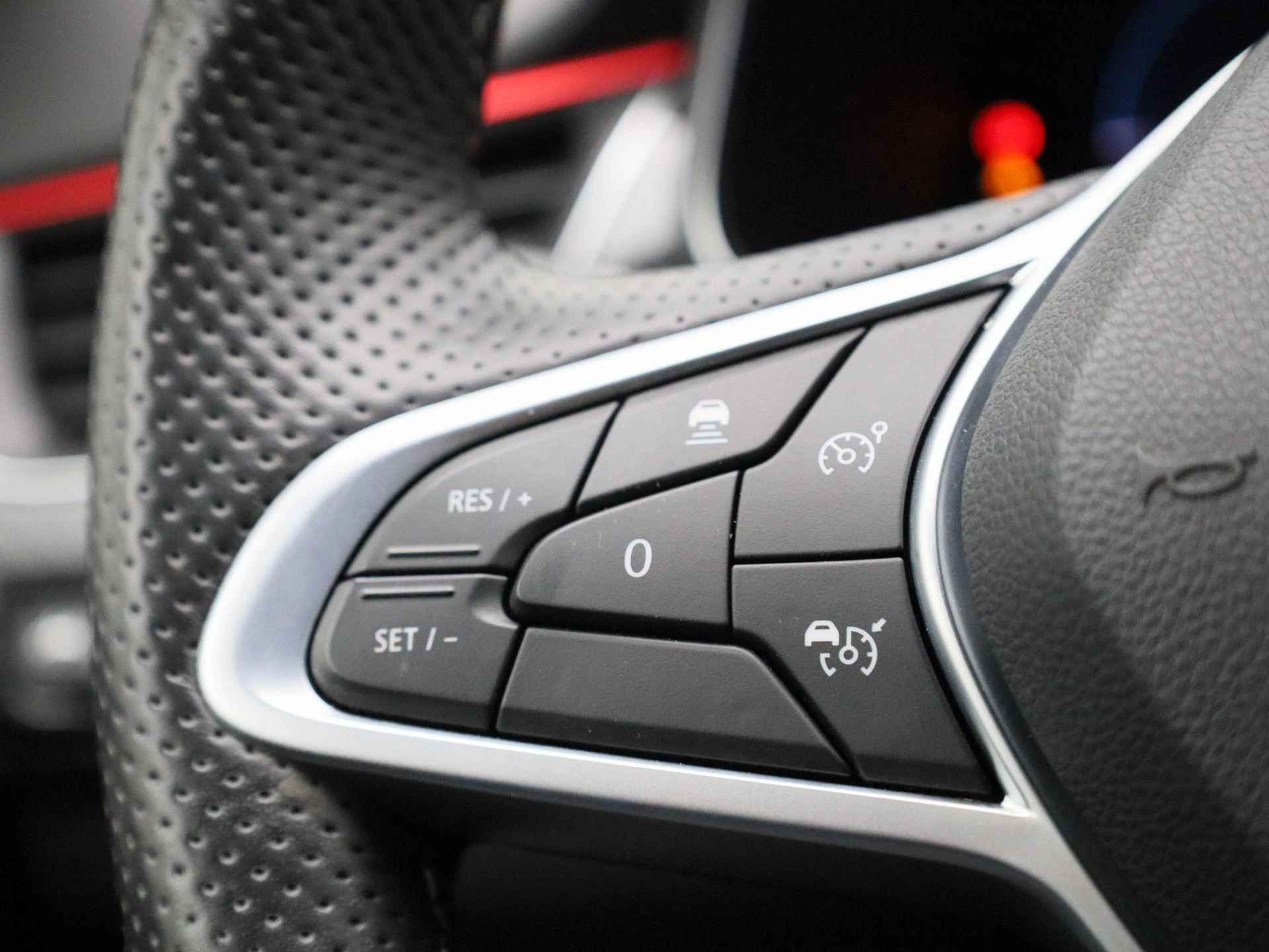 Renault-Arkana-image-17