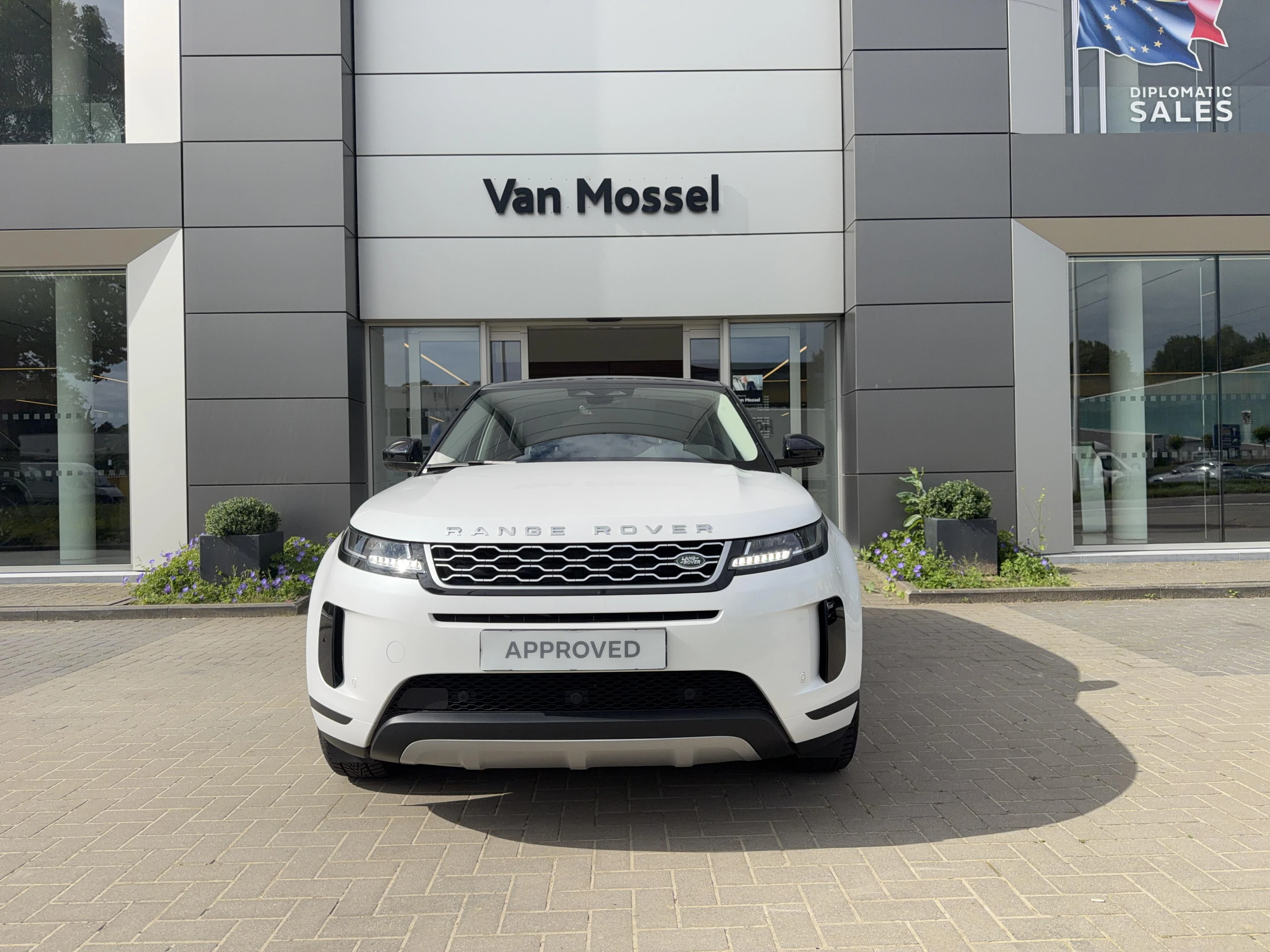 Land Rover-Range Rover Evoque-image-1