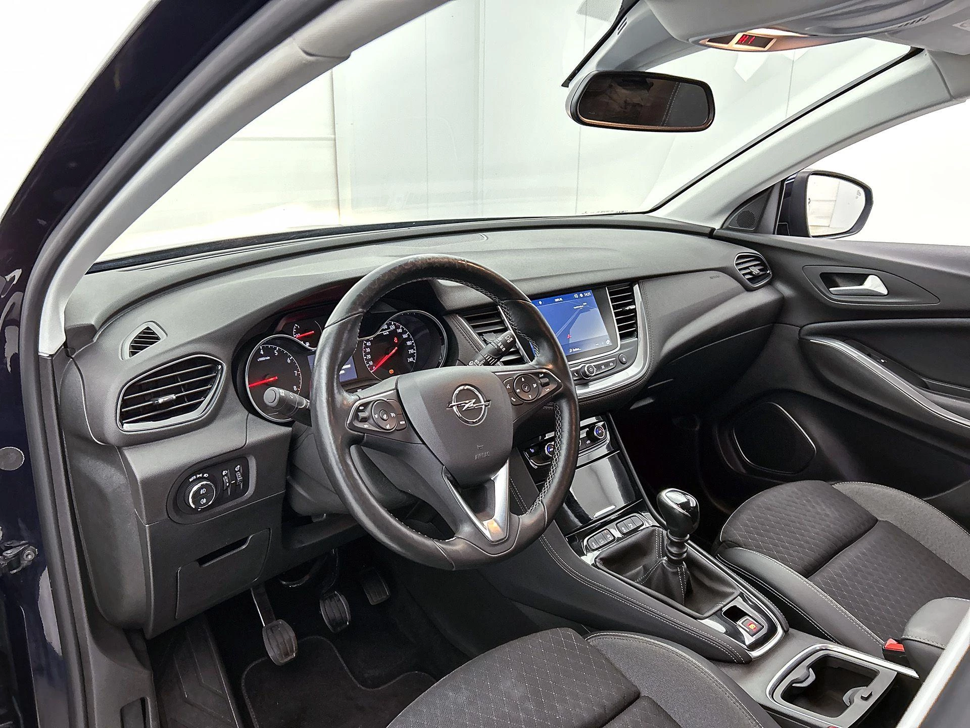 Opel-Grandland X-image-27