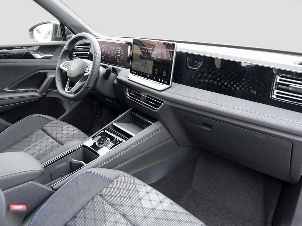 Volkswagen-Tiguan-image-7