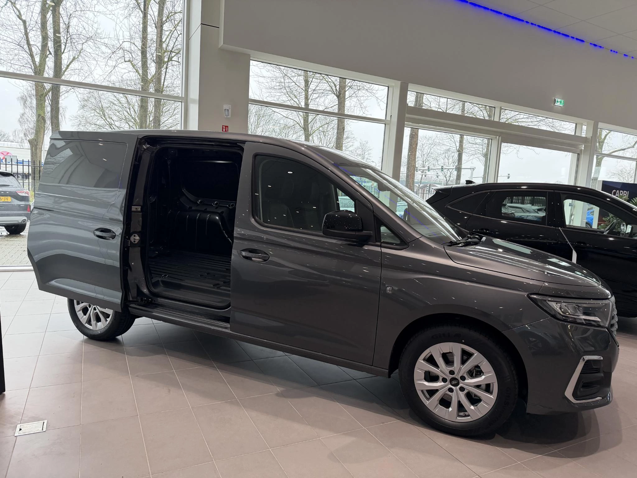Ford-Transit Connect-image-4
