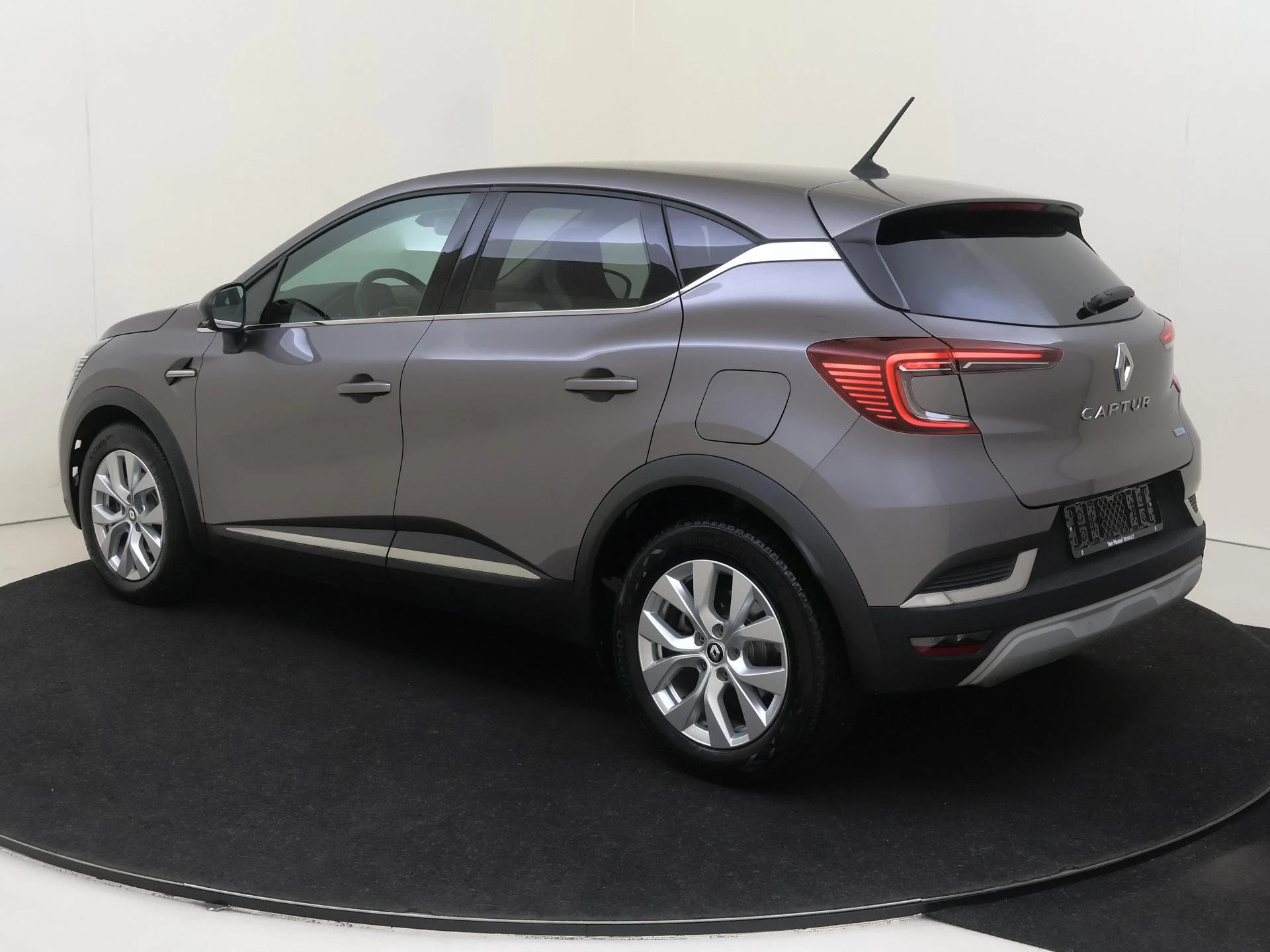 Renault-Captur-image-3